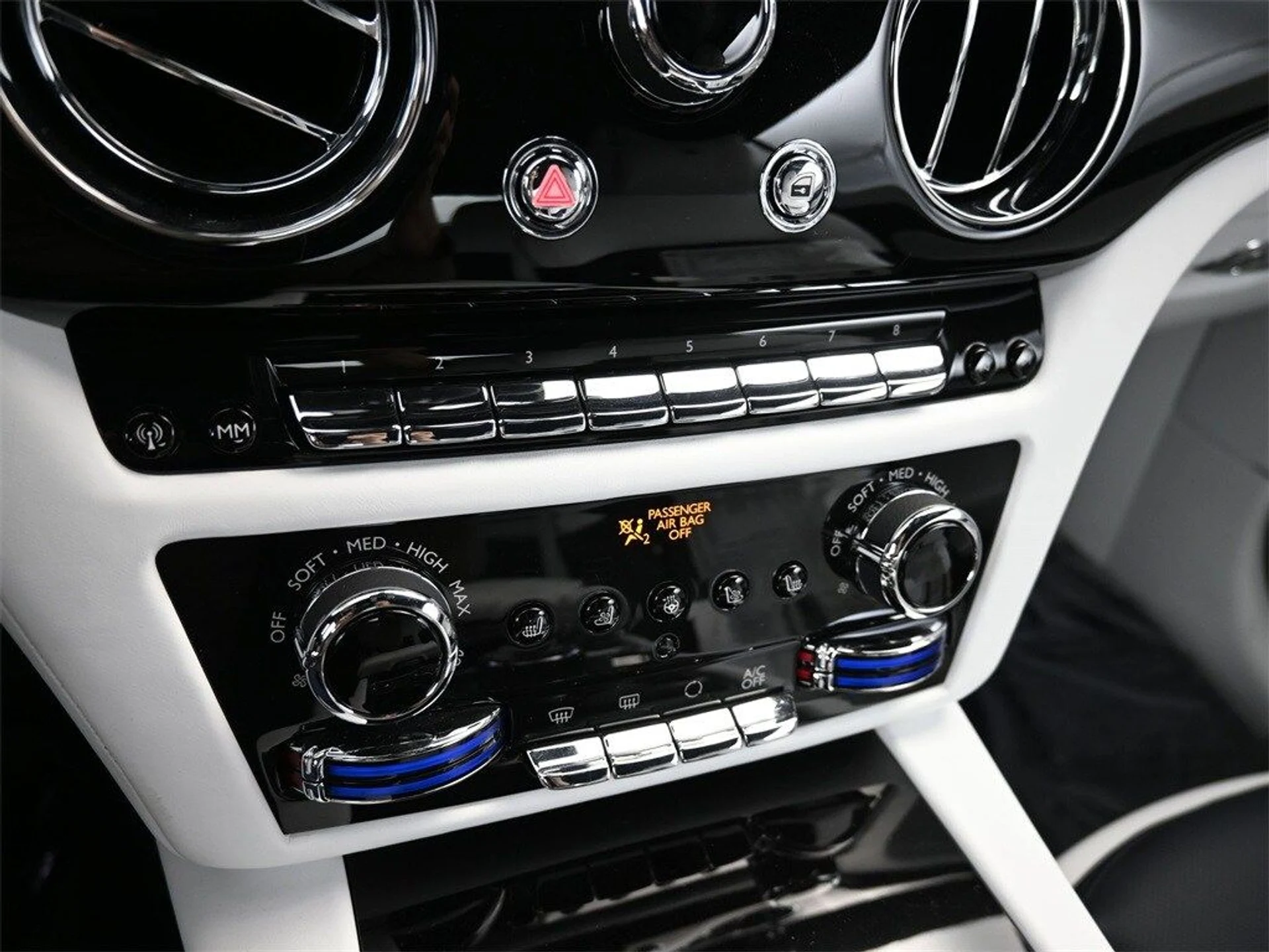 mph021_2822789945_aaff93f708956f922bf53bc331ea97ffx_55e6da1752