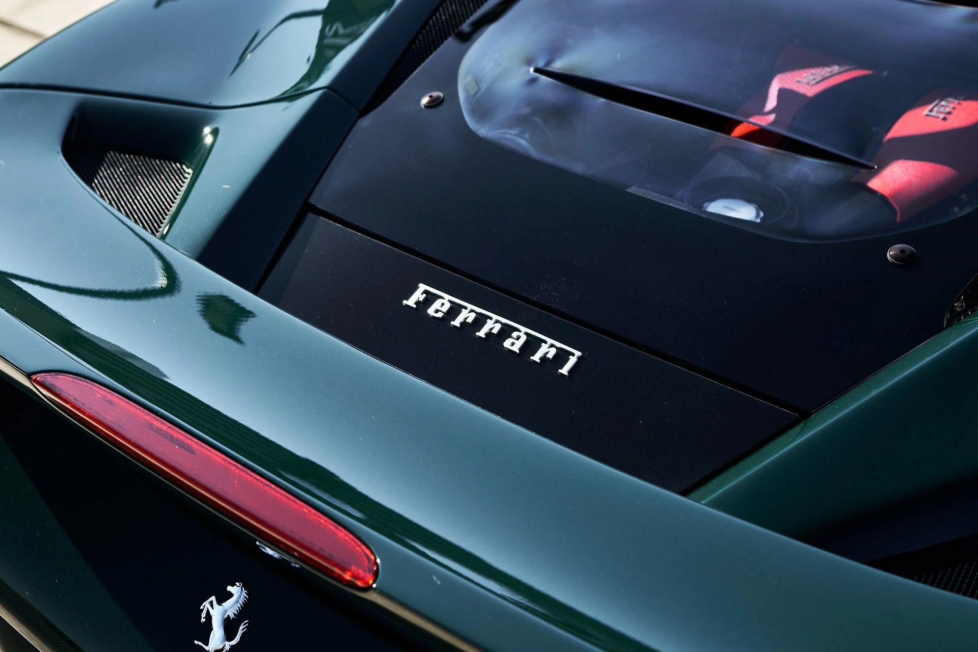 mph021_2826103261_Used_2022_Ferrari_F8_Tributo_Base_1765662028_ef913bfdc3