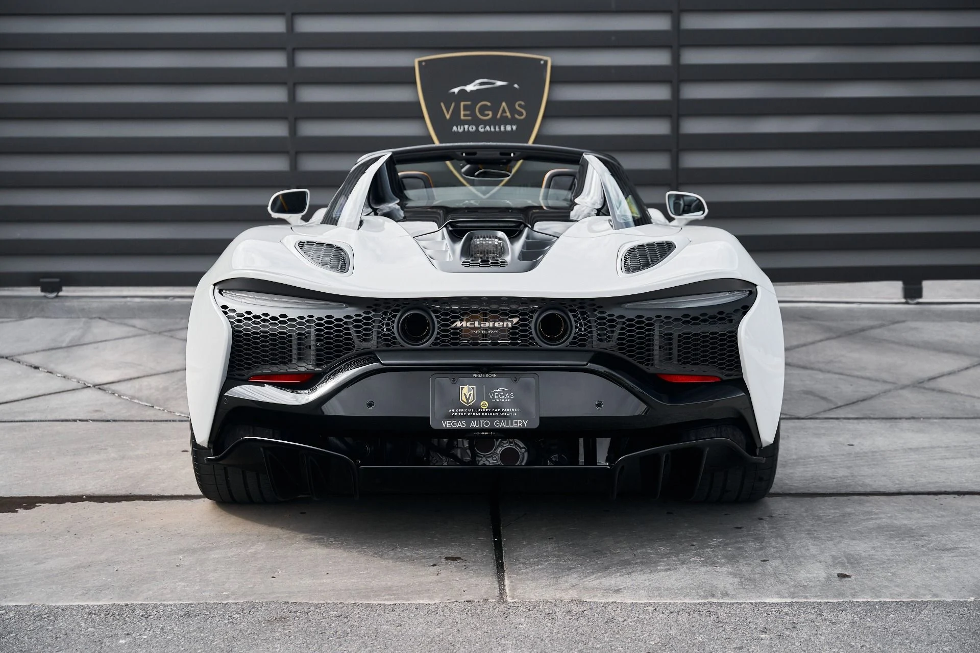 mph021_282755358_Used_2025_Mc_Laren_Artura_1769221479_e024f73c60