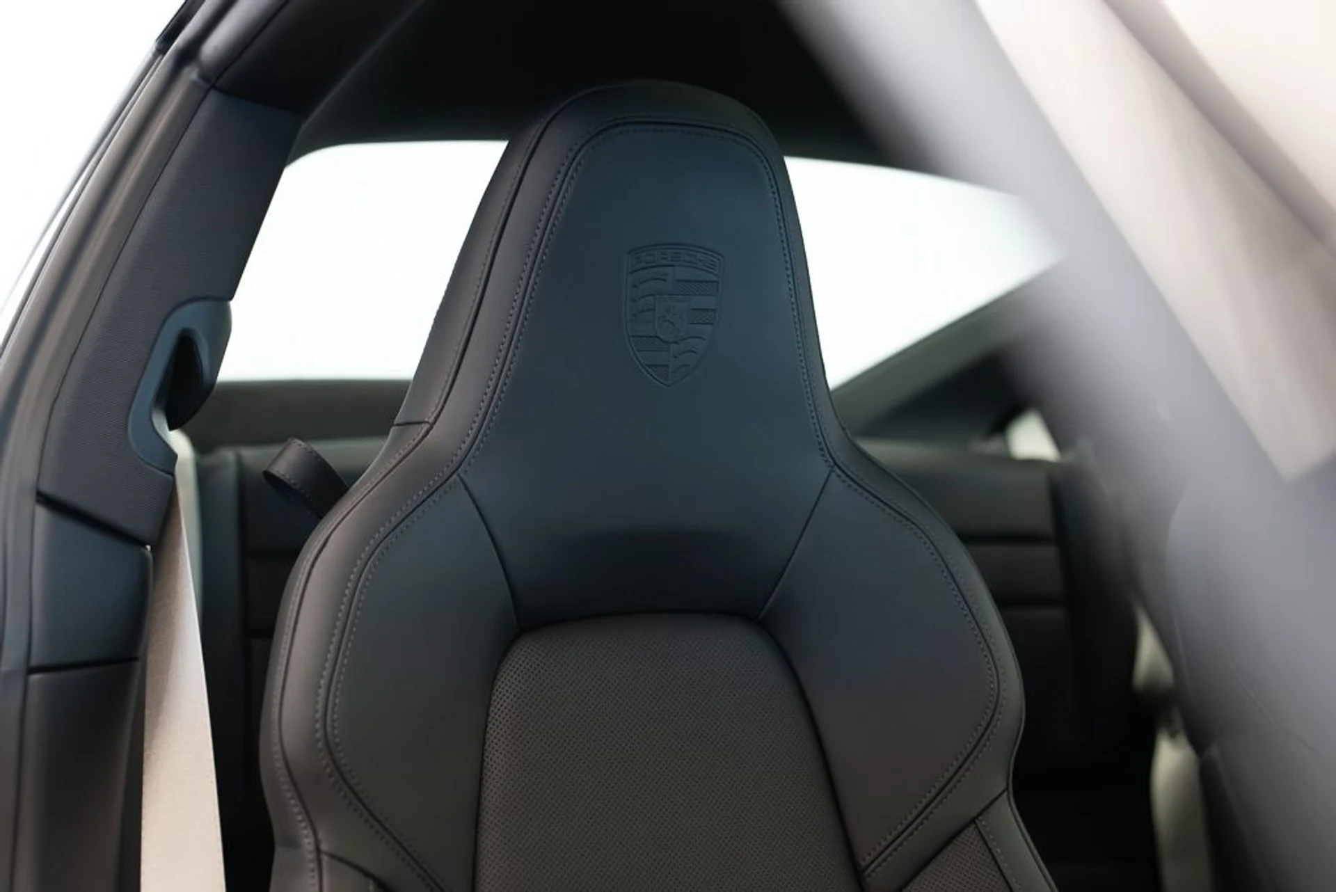 mph021_2829149350_porsche_911_2026_jpg_v_1773863537_3868ef03ee