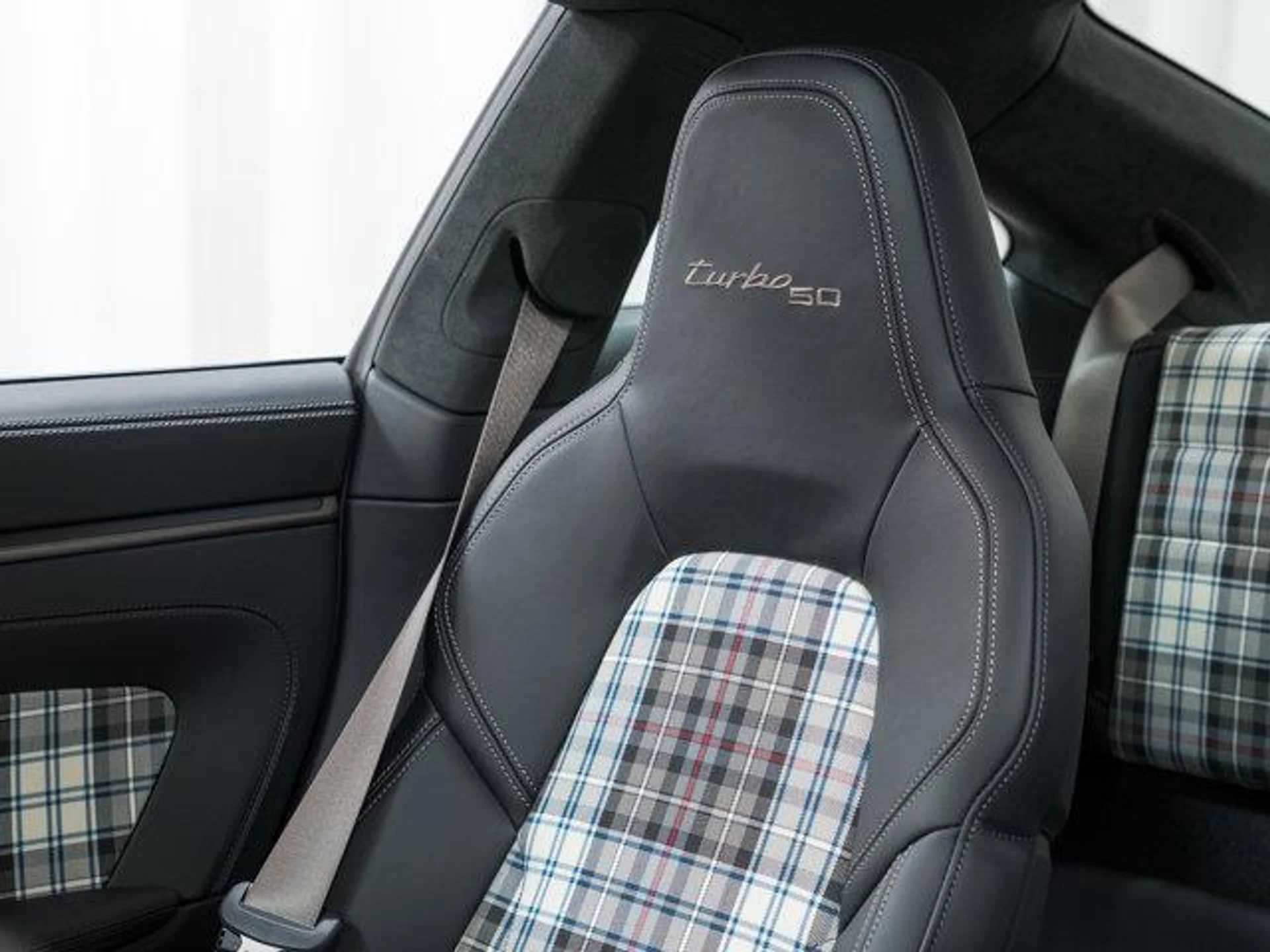 mph021_2832287218_UW_Cs2_YRD_Vr_T_Ng_Dq_Ki_Das_L_Knlkk_7daba4bf13