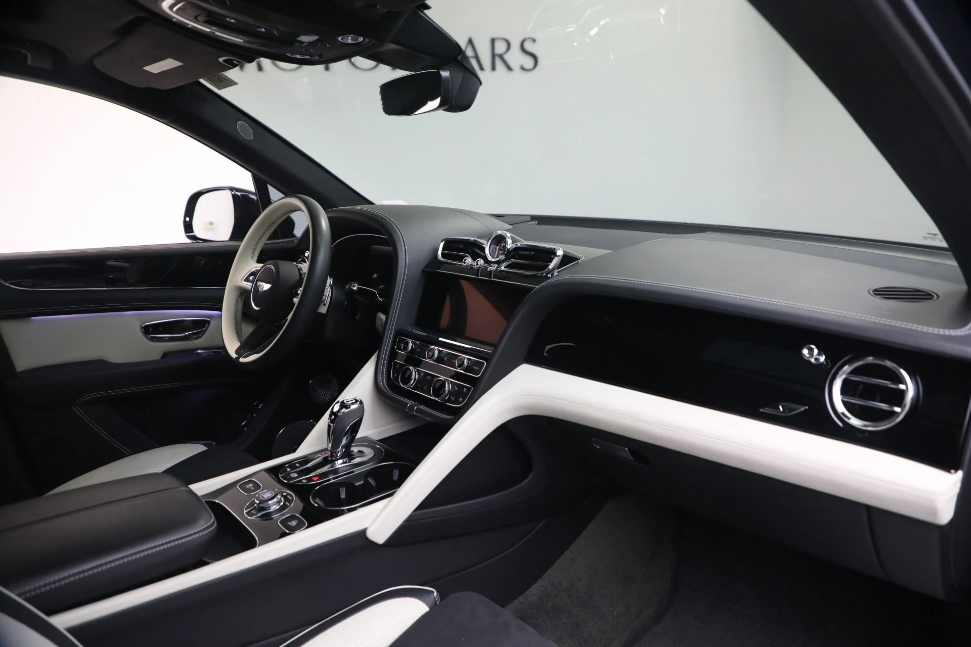 mph021_2832742921_Used_2023_Bentley_Bentayga_S_V8_1764971299_65db801057