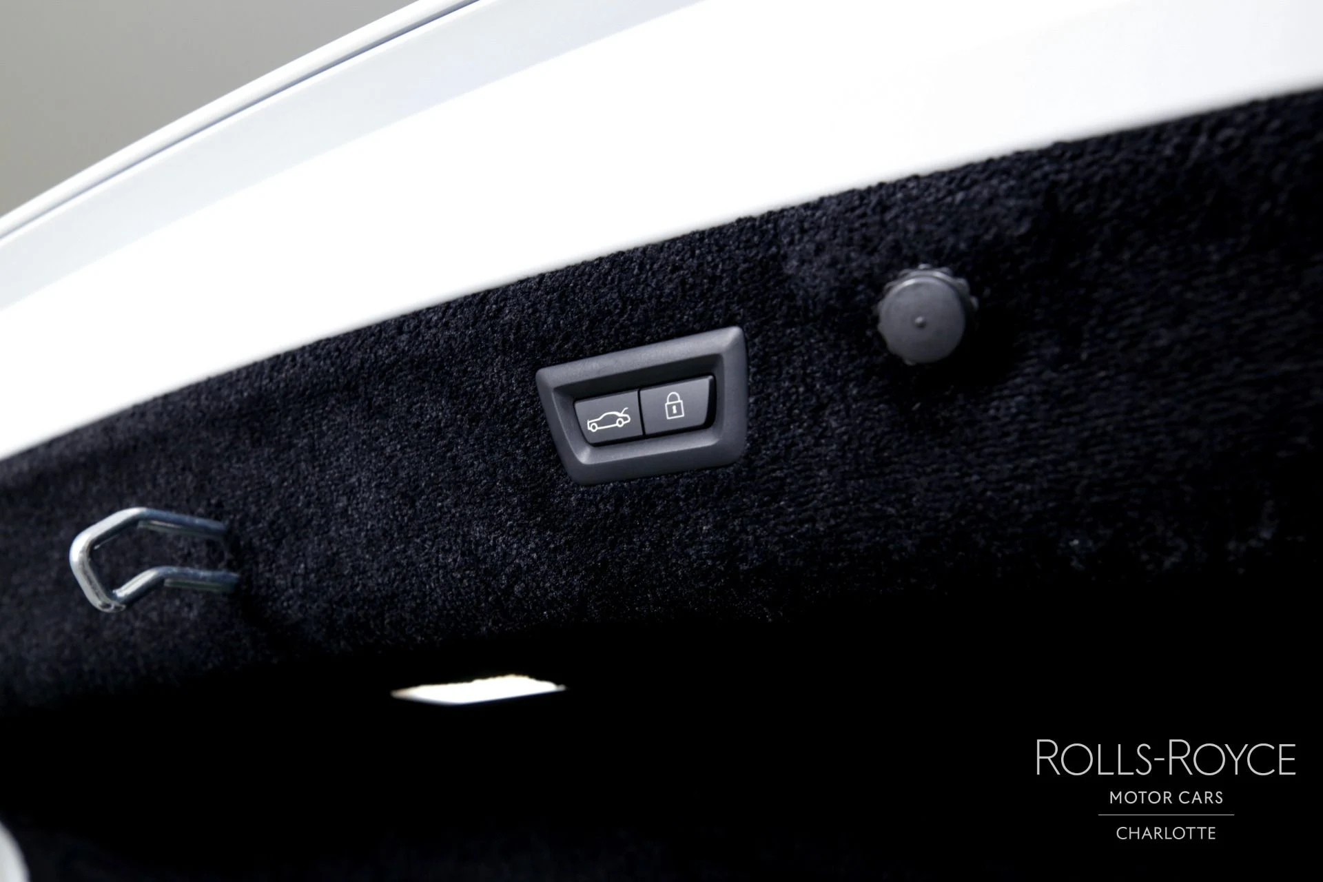 mph021_2841497081_Used_2024_Rolls_Royce_Spectre_1710280015_33b7f4ca9e