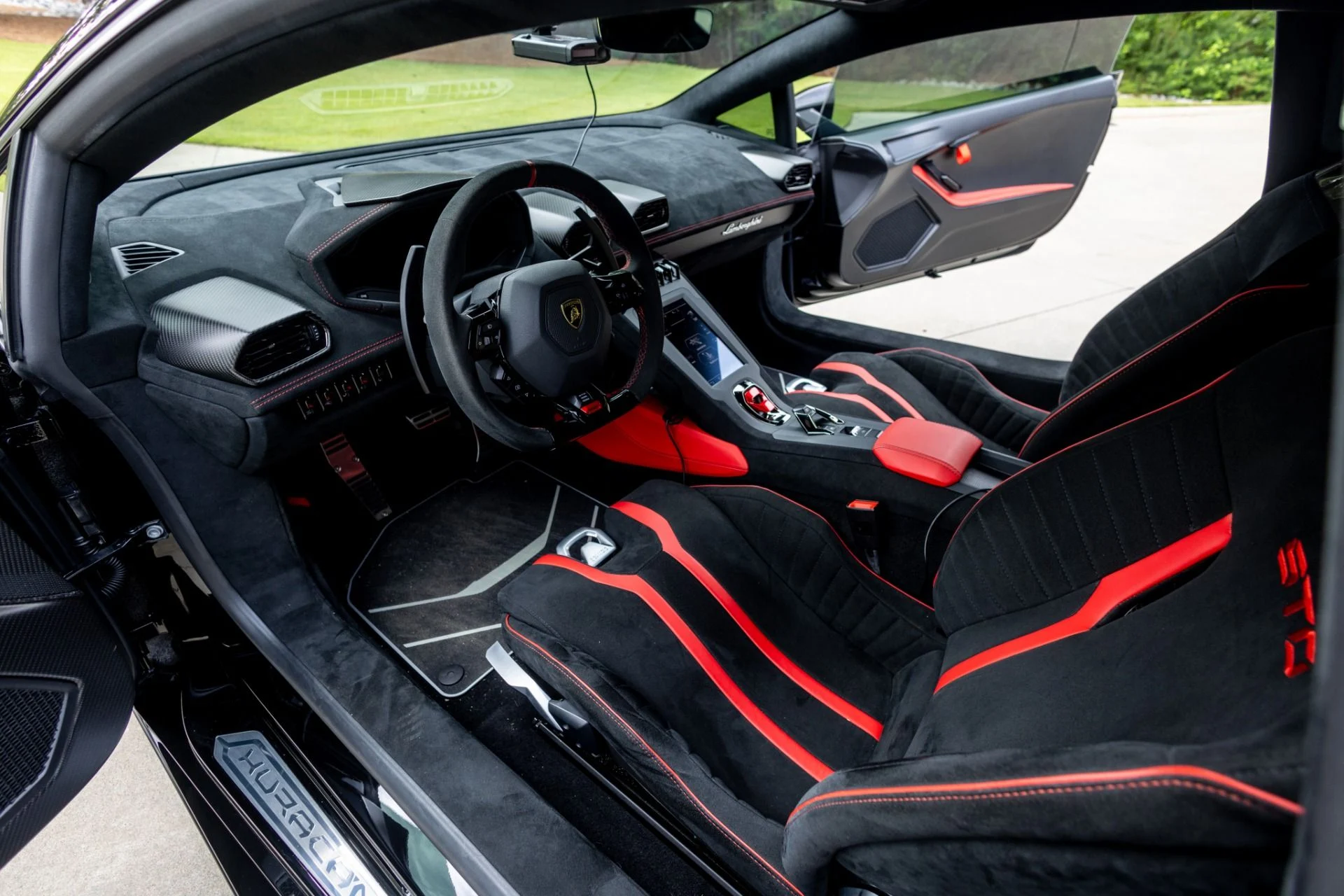 mph021_2847280056_Used_2021_Lamborghini_Huracan_STO_1781723231_e159e0377d