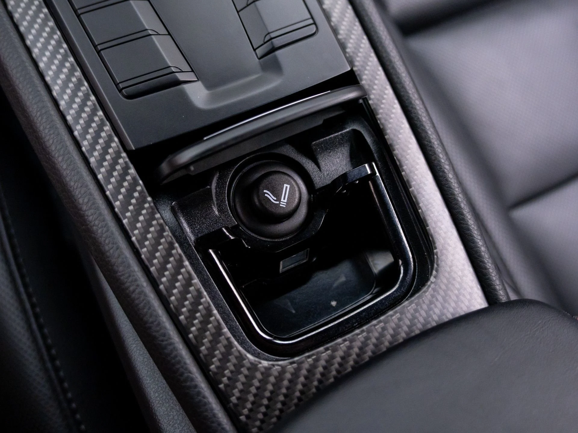 mph021_2855274182_33c66dc75e97483aba31ec1104bbabeax_8e59589e32