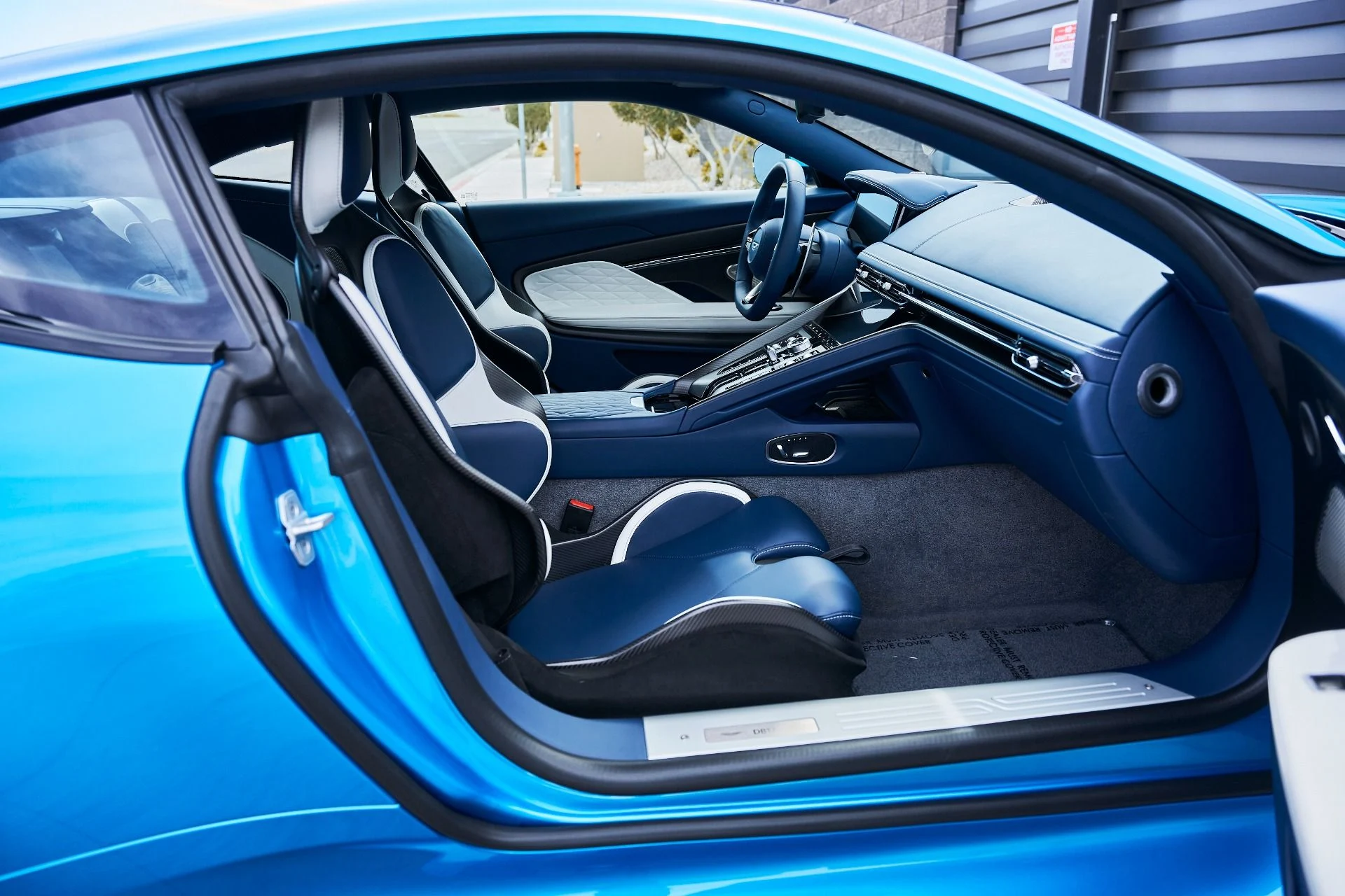 mph021_2856840133_Used_2024_Aston_Martin_DB_12_1772677910_4930f64fa6