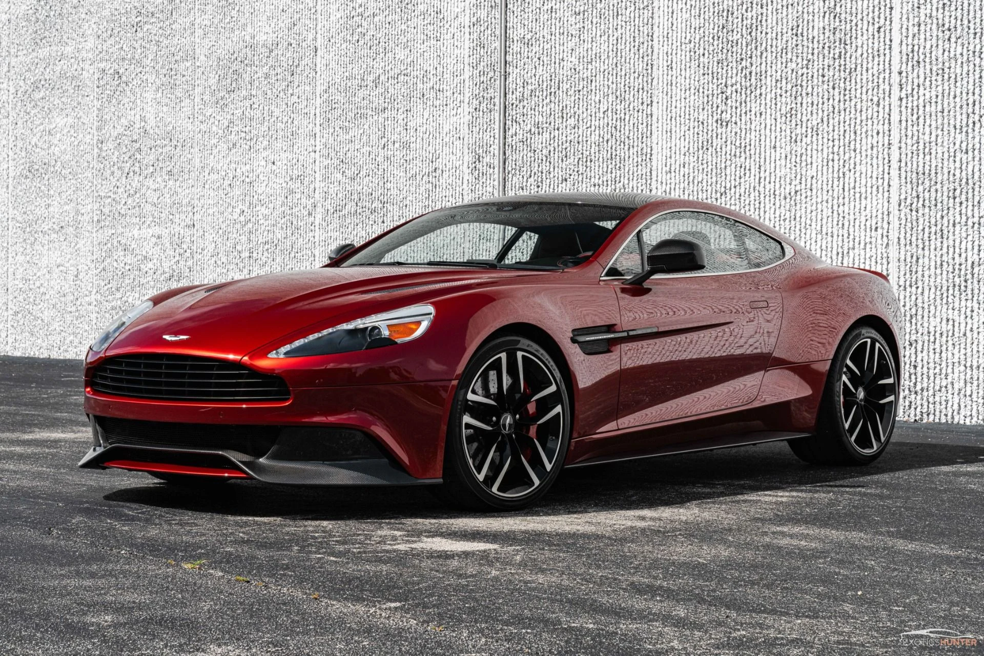 mph021_2870960687_Used_2015_Aston_Martin_Vanquish_Remarkable_325_K_MSRP_Special_AML_Color_Diavolo_Red_Carbon_Everything_1771284972_e8a007e829