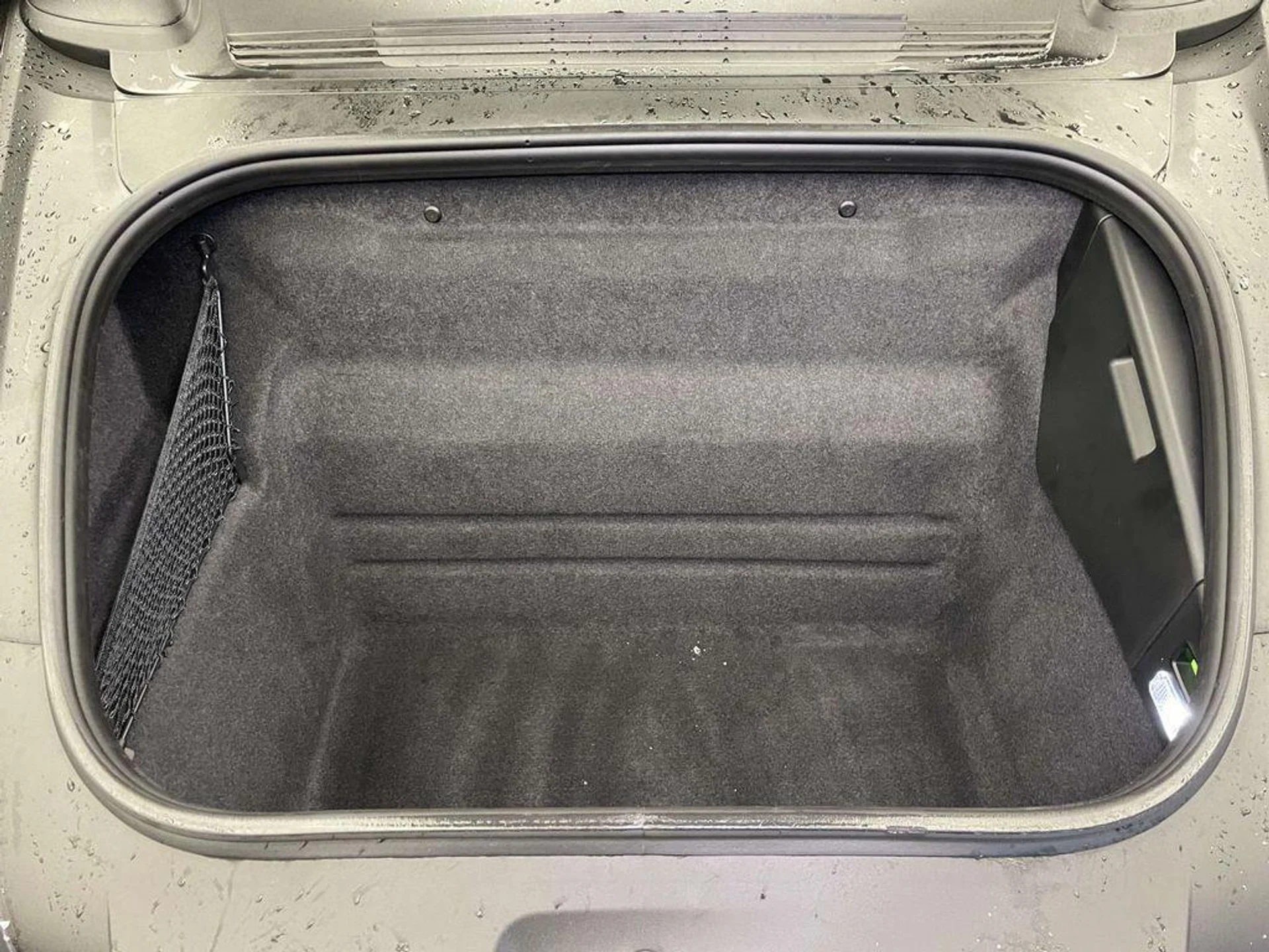 mph021_2873399233_a_Mh_YRNRJ_Sol_Qz_XV_T_Wq_Qkn_Pd_T0_7cc8c9044e