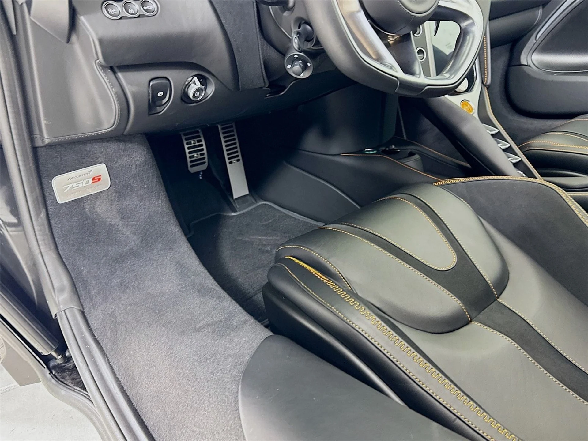 mph021_289725064_dcb53d2b31e53c5243c586924393b9f2x_5e6581f7a3