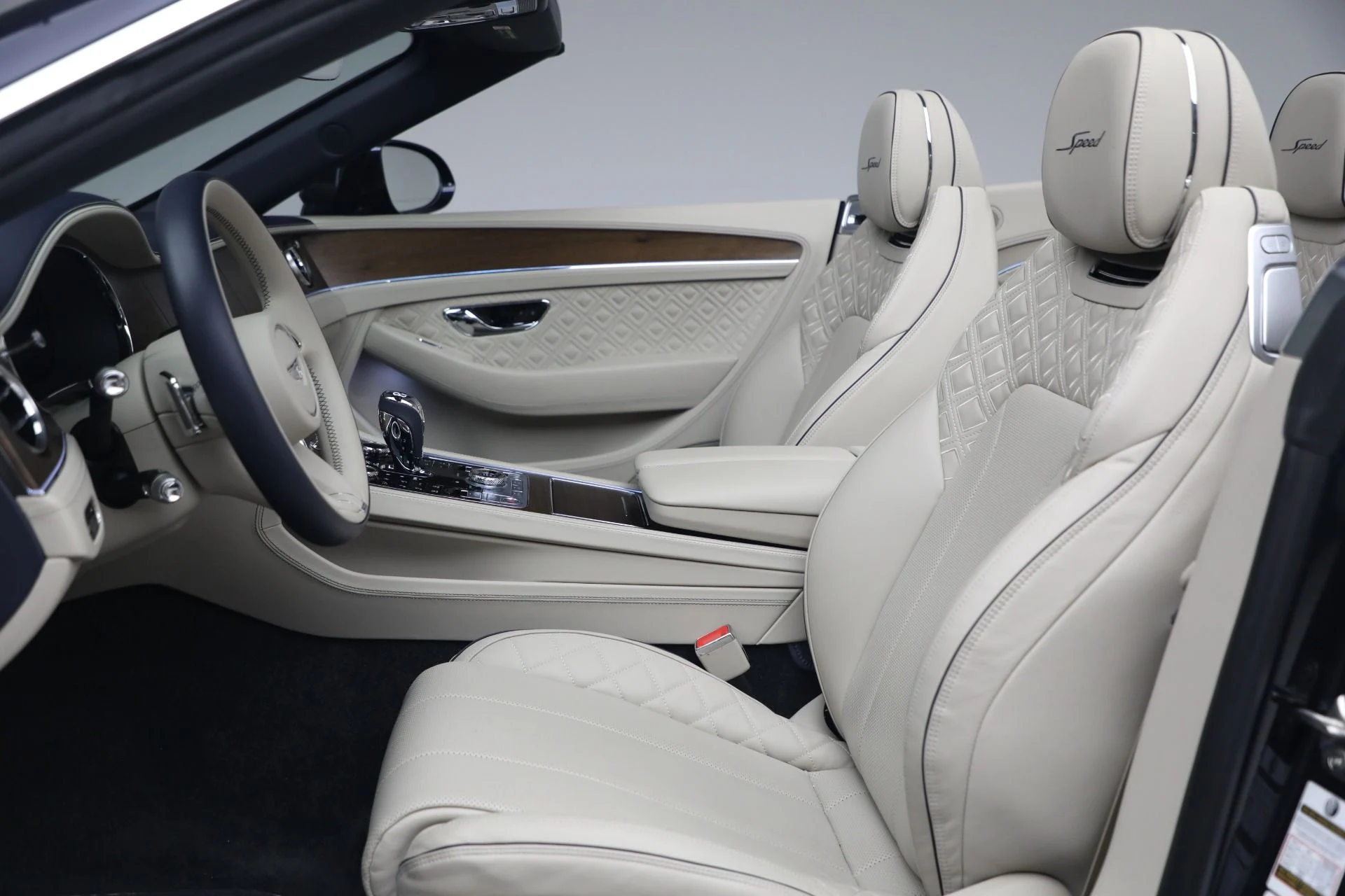 mph021_2906066398_Used_2023_Bentley_Continental_GTC_Speed_1775859122_2fc9a2486e