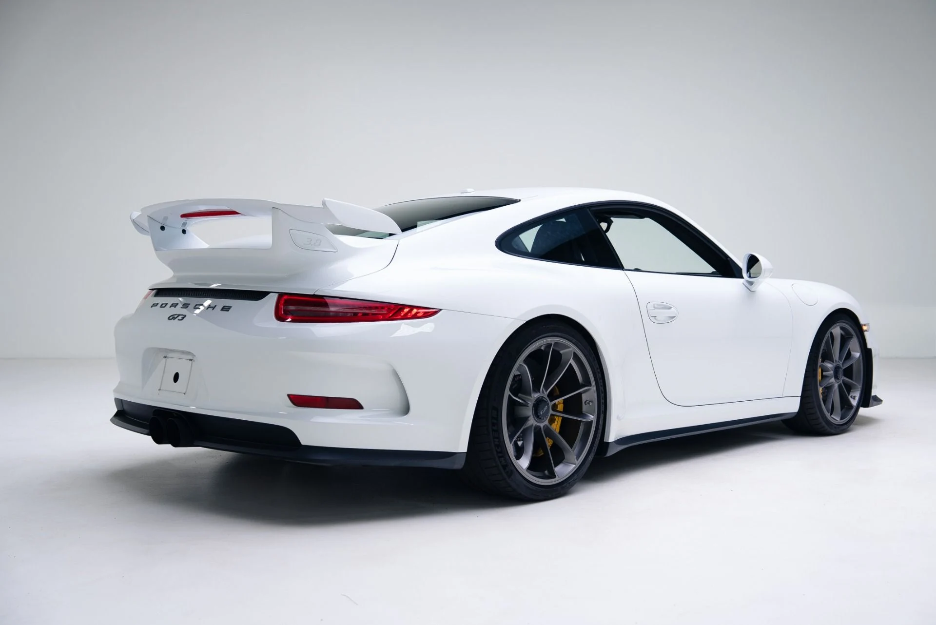 mph021_2914278603_Used_2014_Porsche_911_GT_3_1767824099_99b9808fce