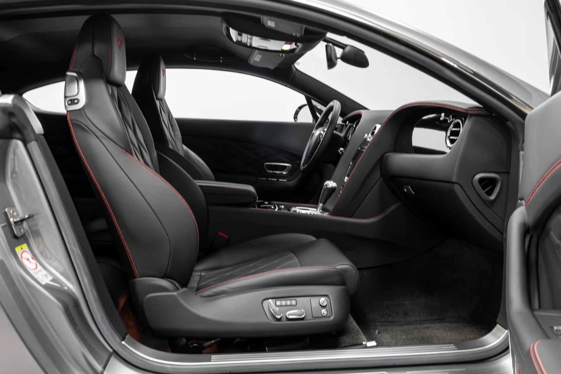 mph021_2923713165_Used_2015_Bentley_Continental_GT_V8_S_1770244632_d21c702b97