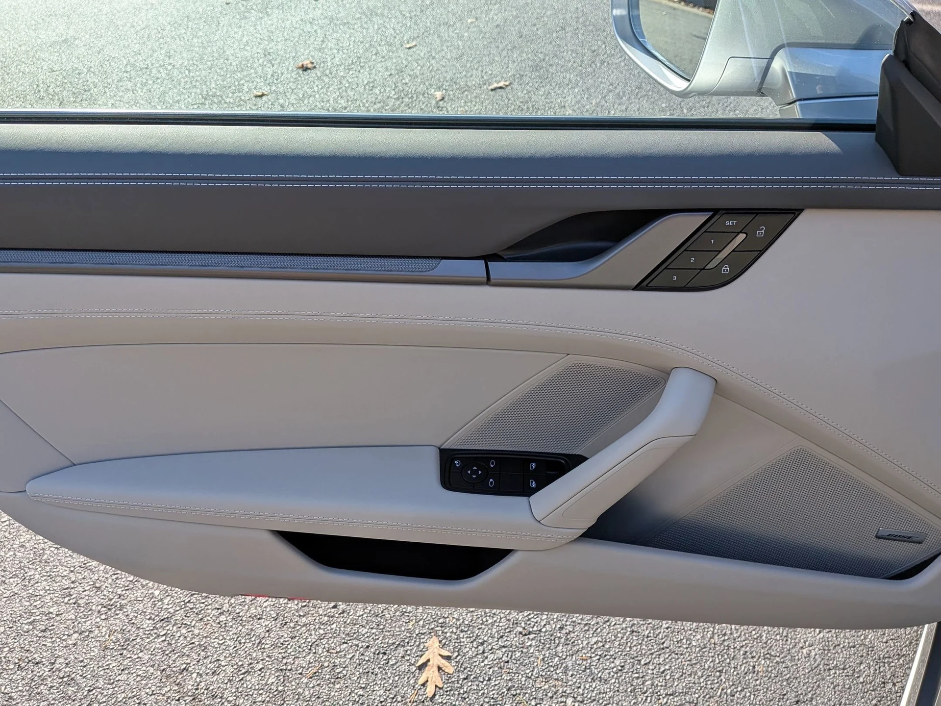 mph021_2928650257_cb32c5e6b919e064544456502e4a3513x_be52675f53