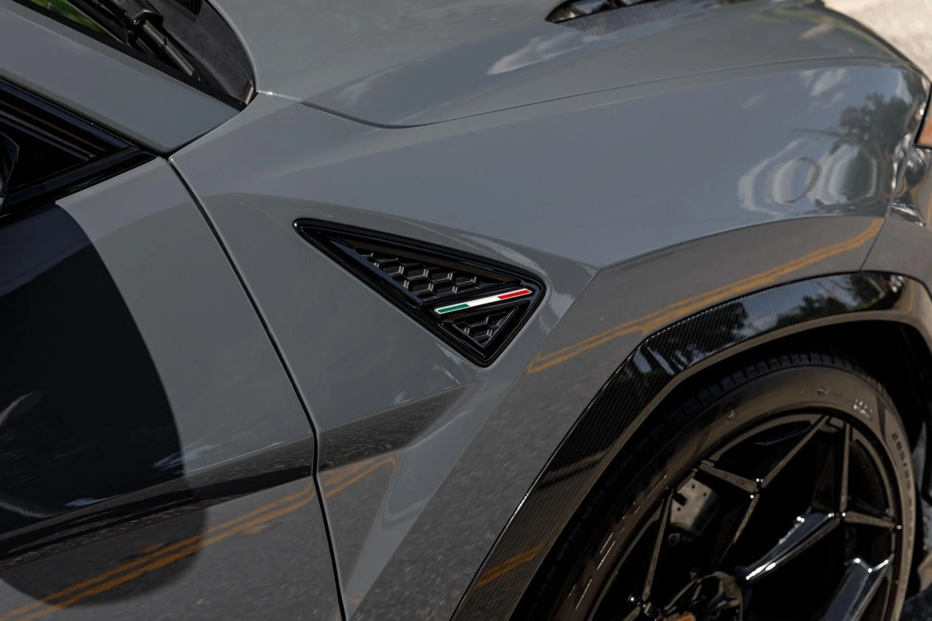 mph021_2930106058_667_p22_l_c1e86df780