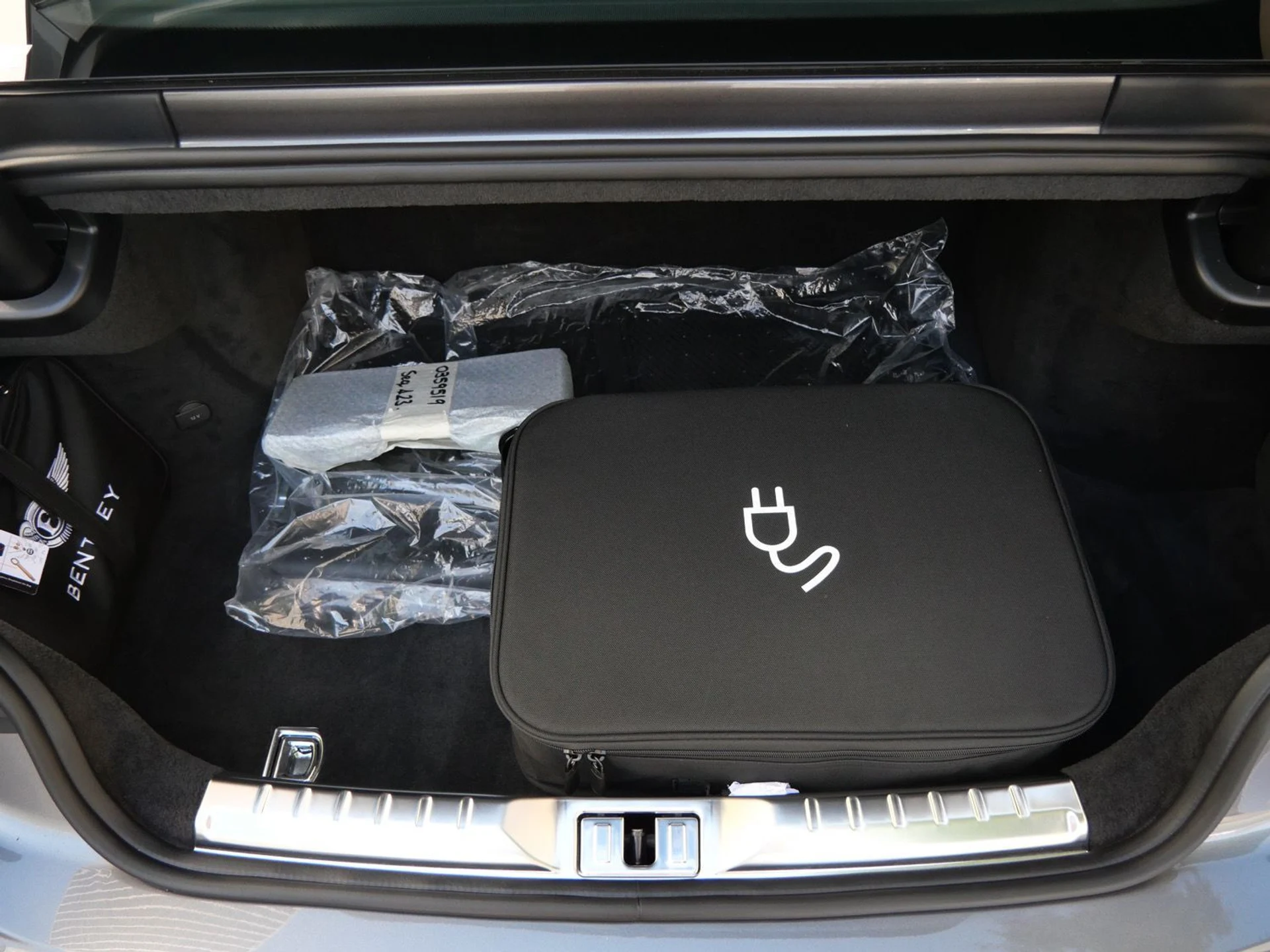 mph021_2933617106_712c5f987d96db74b72a72601b6bd674x_80874b4b2c