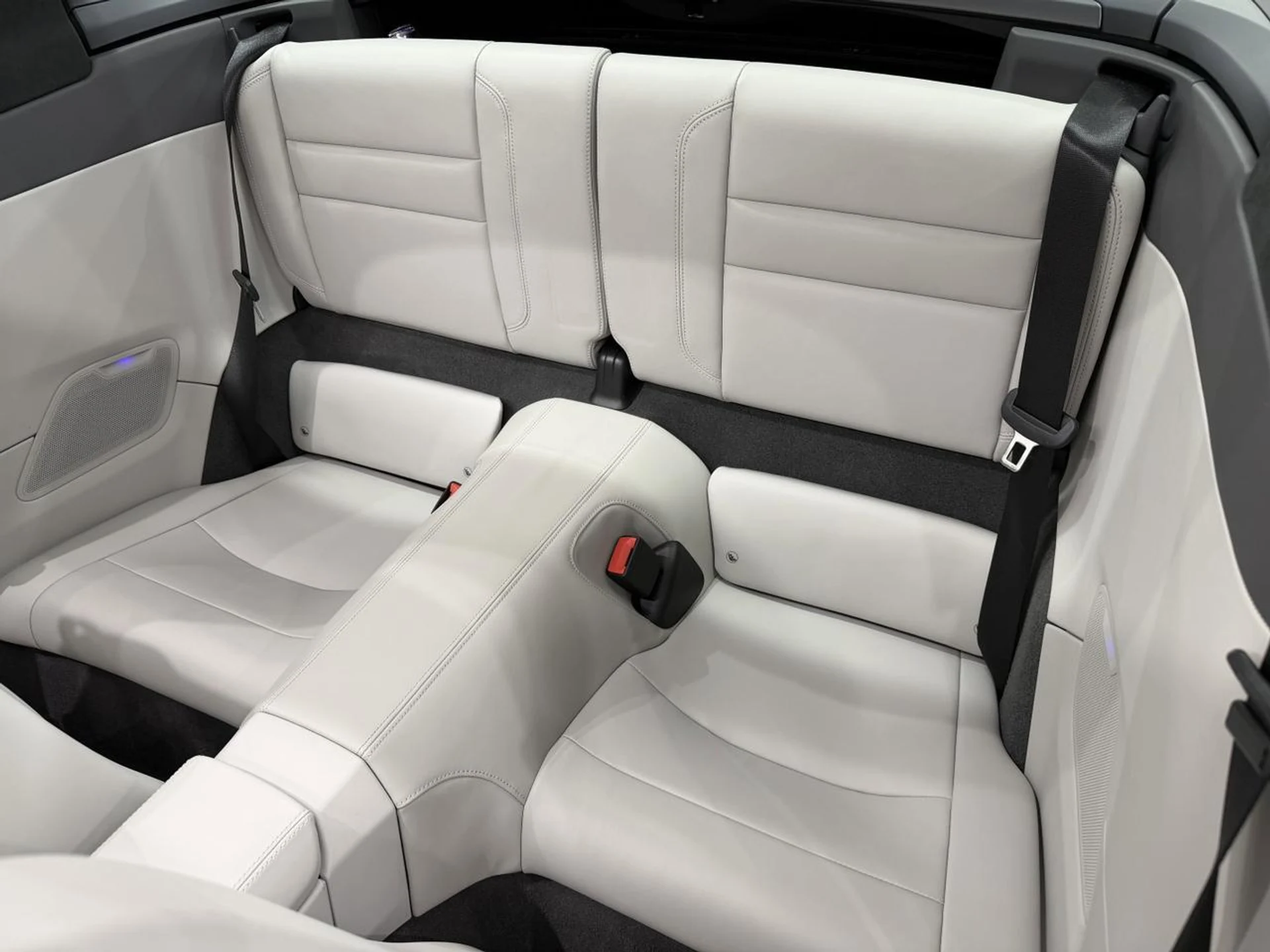 mph021_2934358595_31ab75b4e05058c1d9ee62035229b78e_28744fe227