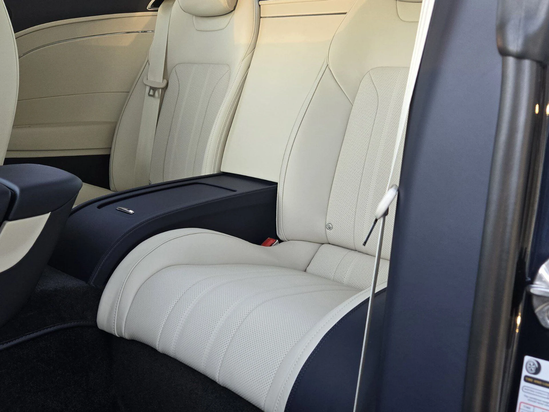 mph021_2943914195_6d5285c8ec66f9169cea79f9f6965bf3x_841c73bbba