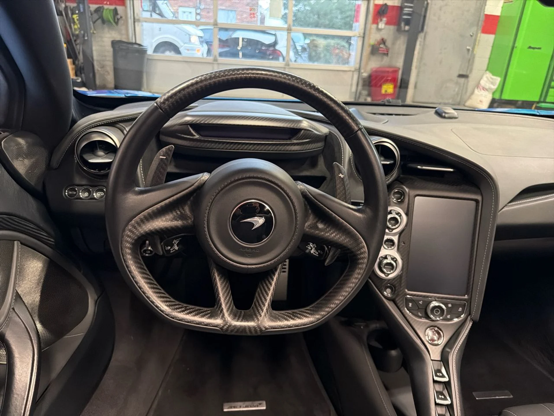 mph021_2944693929_639026192760056326_6ca87c83cd