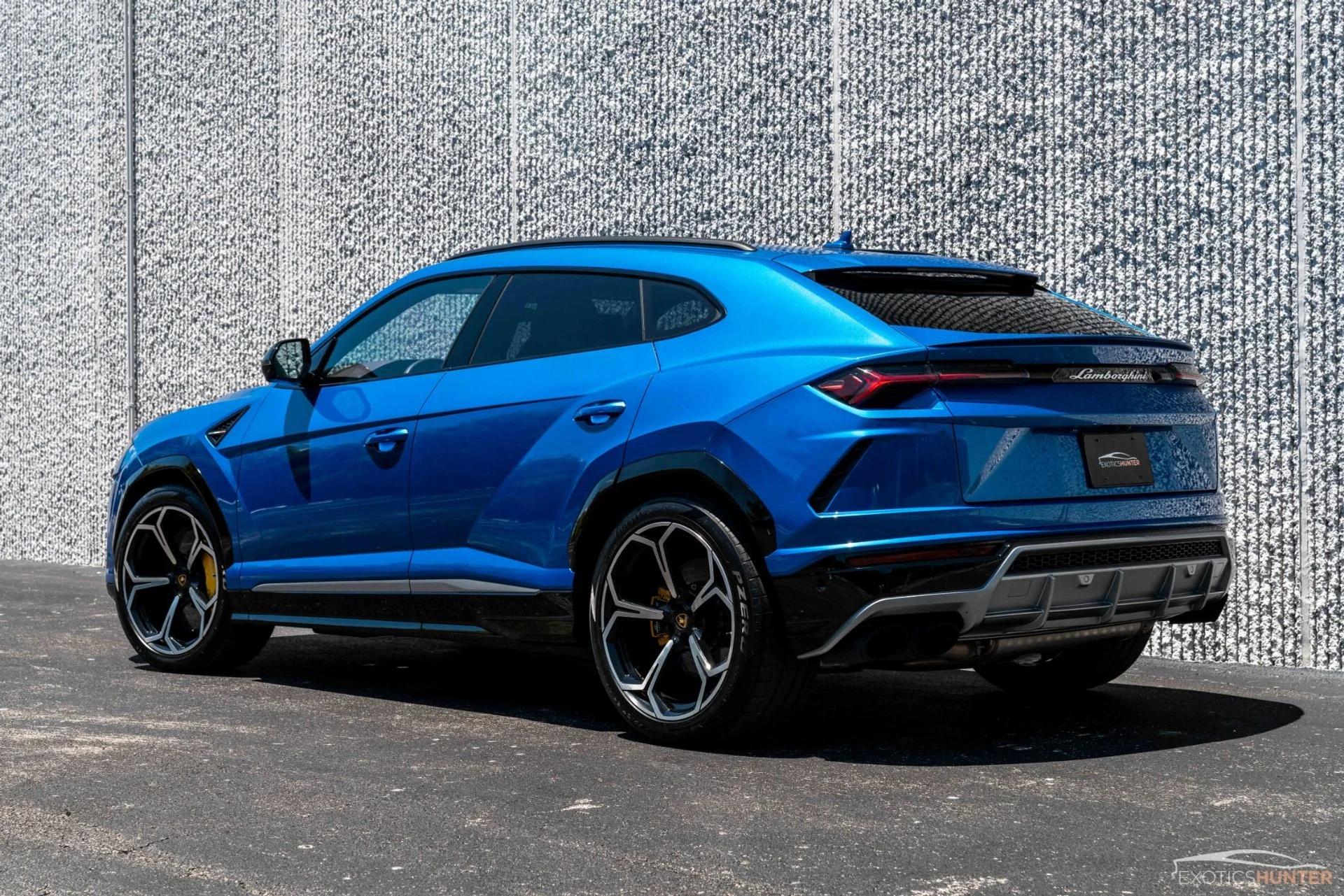 mph021_2963353998_Used_2019_Lamborghini_Urus_HIGH_266_K_Sticker_w_EVERY_Desirable_Option_1683572182_a672458918