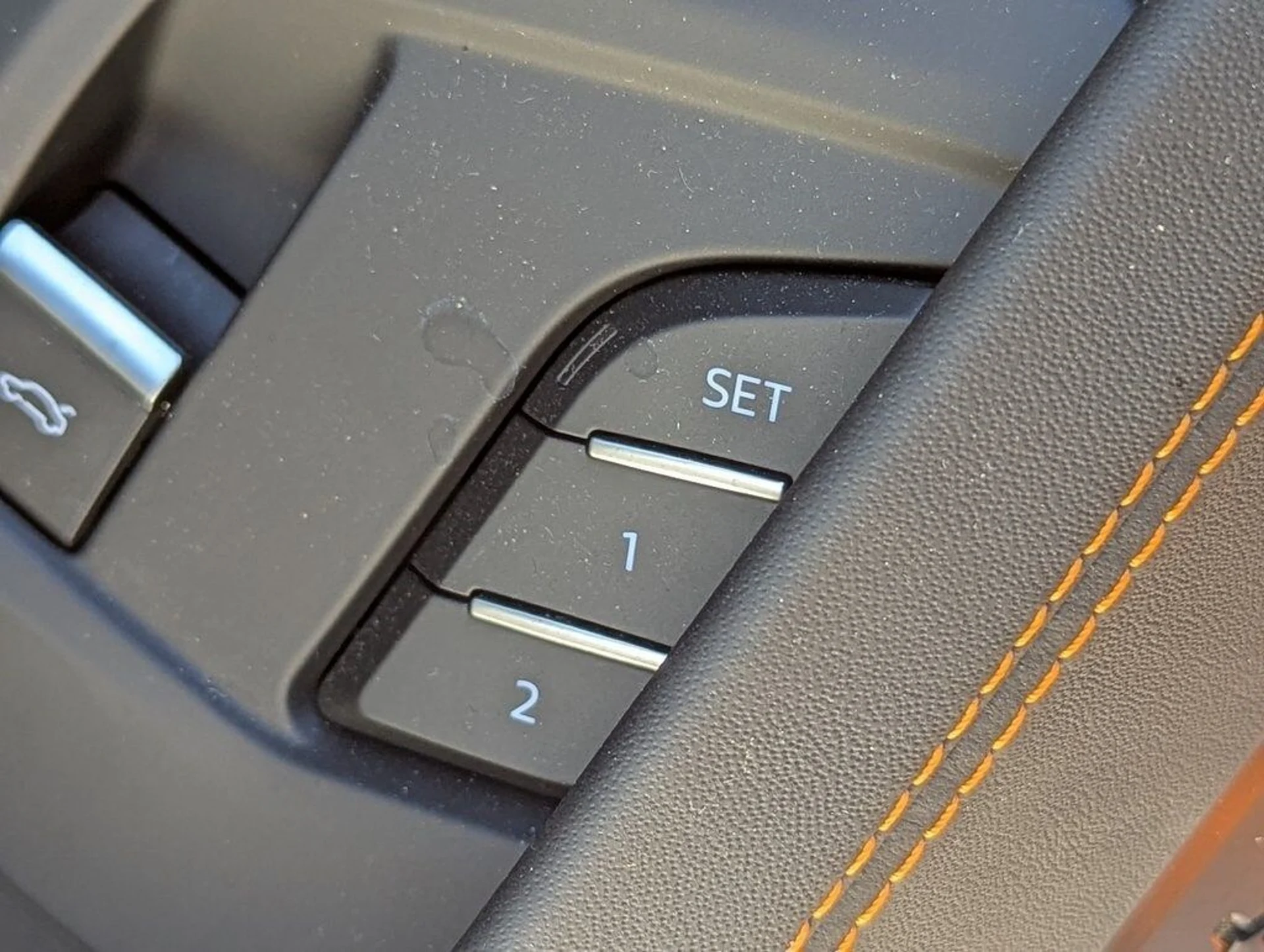 mph021_2964946546_913c9729d7272eab50423aba8d073248x_cbf1ef193a