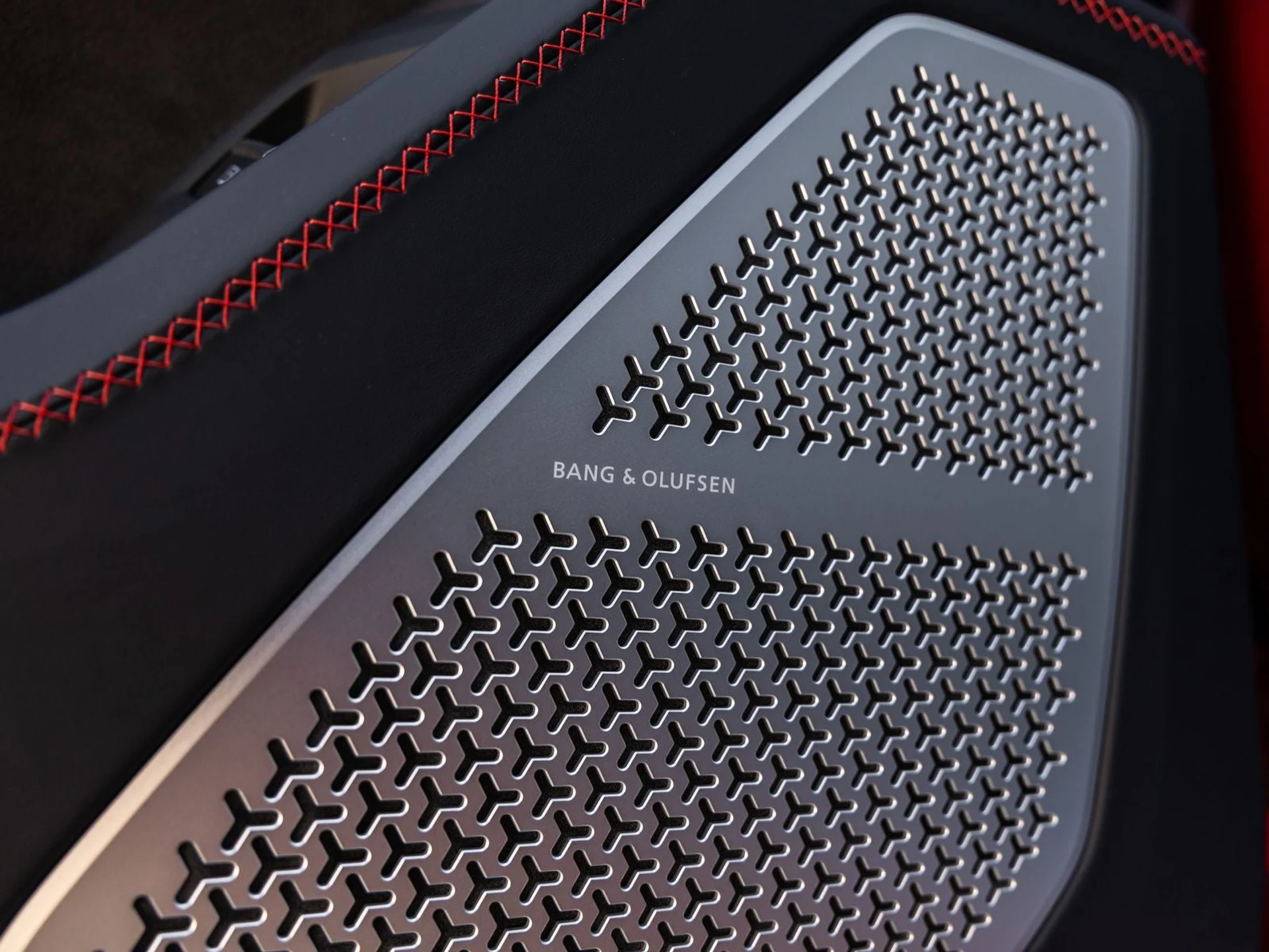 mph021_2965015554_22_2050504569