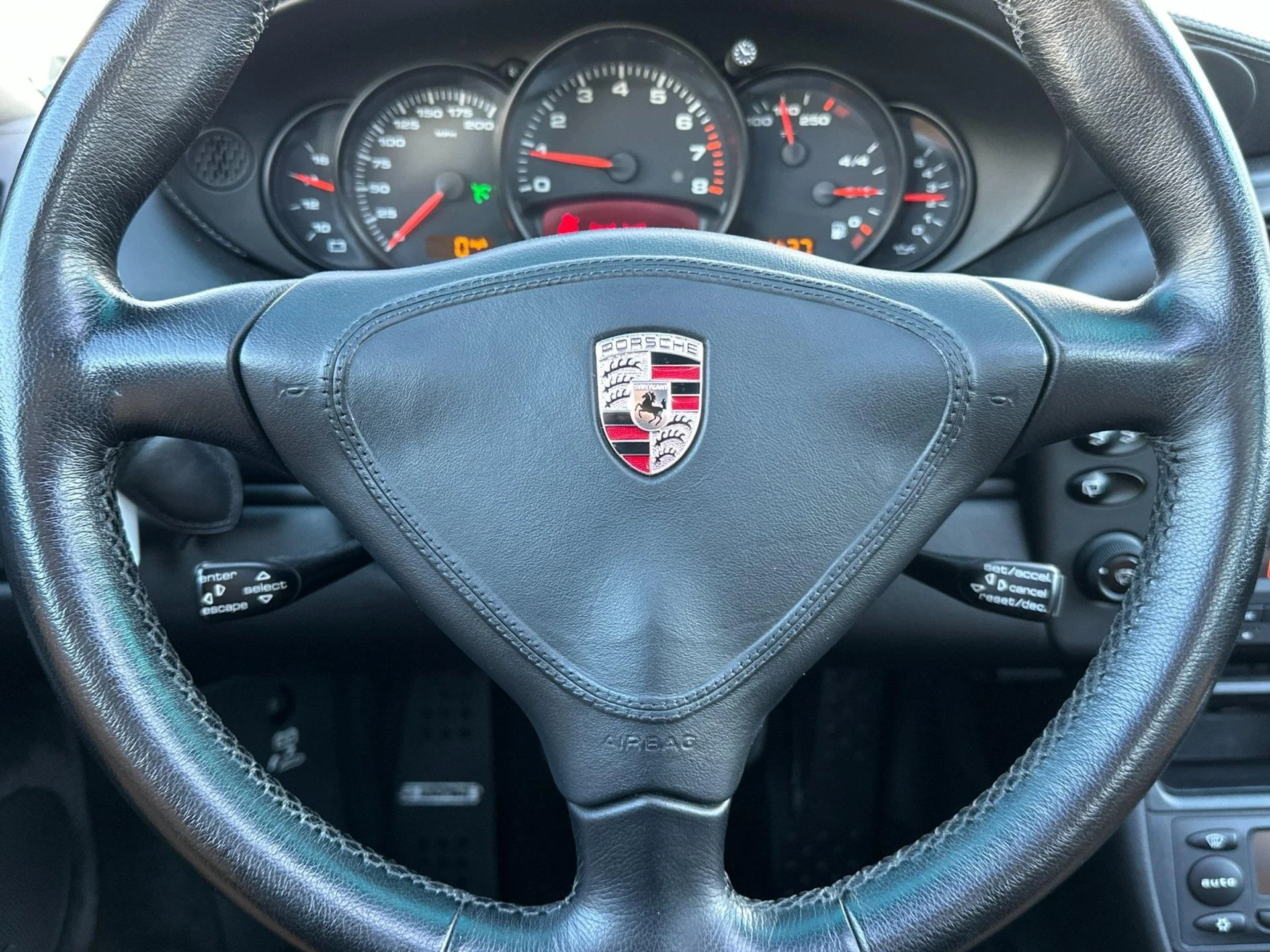 mph021_2966199201_Used_2002_Porsche_911_Turbo_1761919919_401ee36c6a