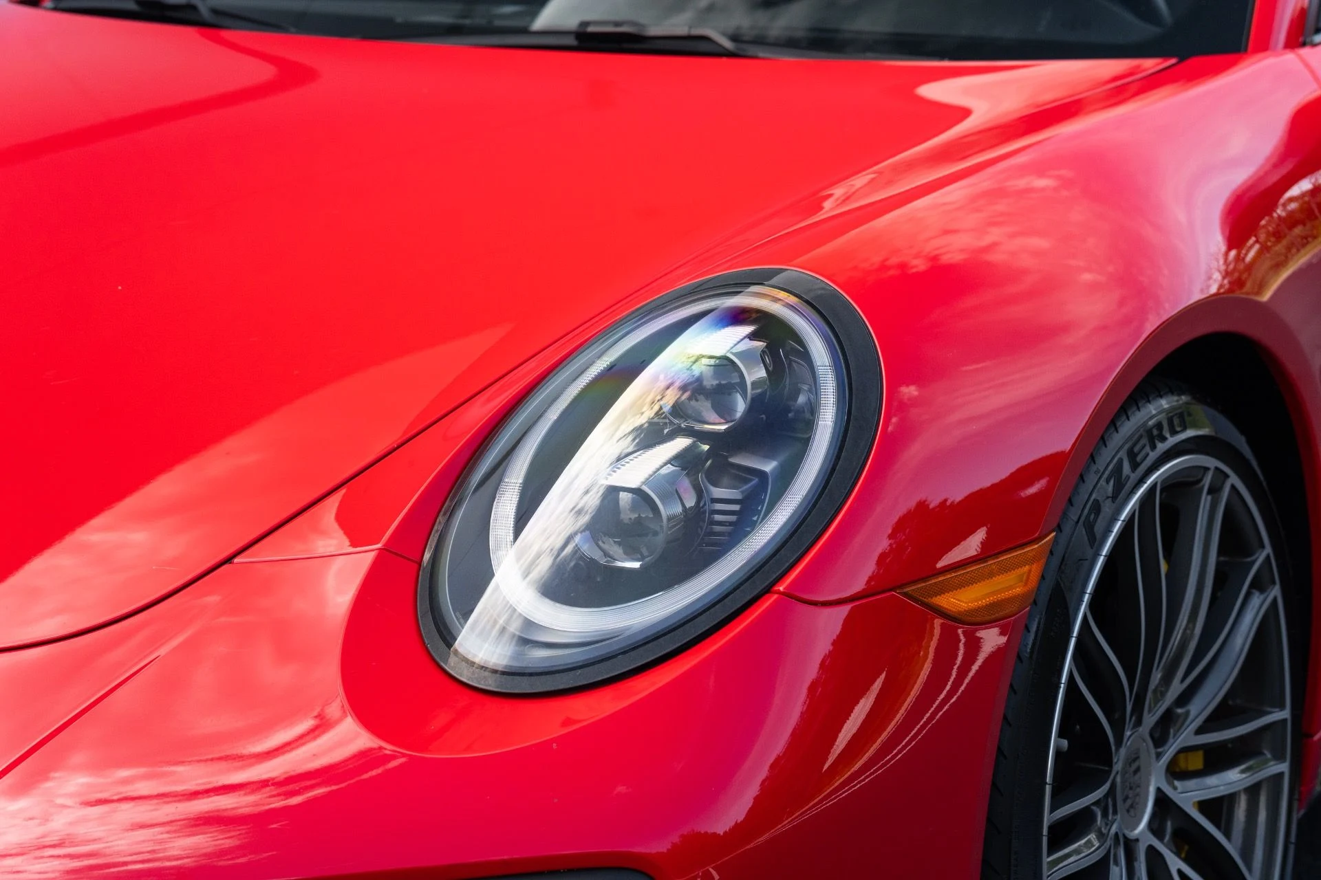 mph021_2973382121_Used_2019_Porsche_911_Turbo_S_1778703319_2ee5ee022b