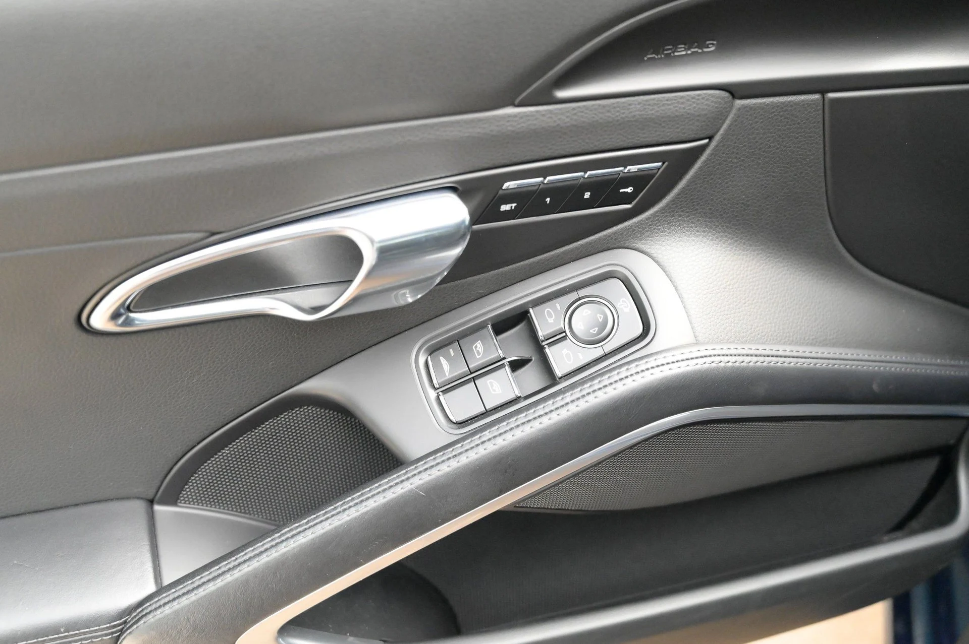 mph021_2974382001_25f3dd240b0c41dcbc452184823eea99_c70f43cfce