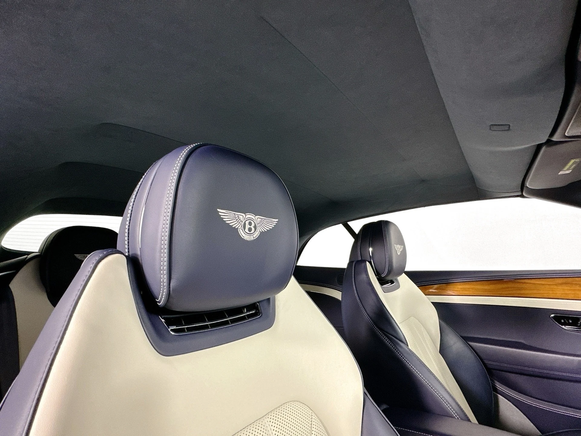 mph021_2977641201_22_3b093307b1