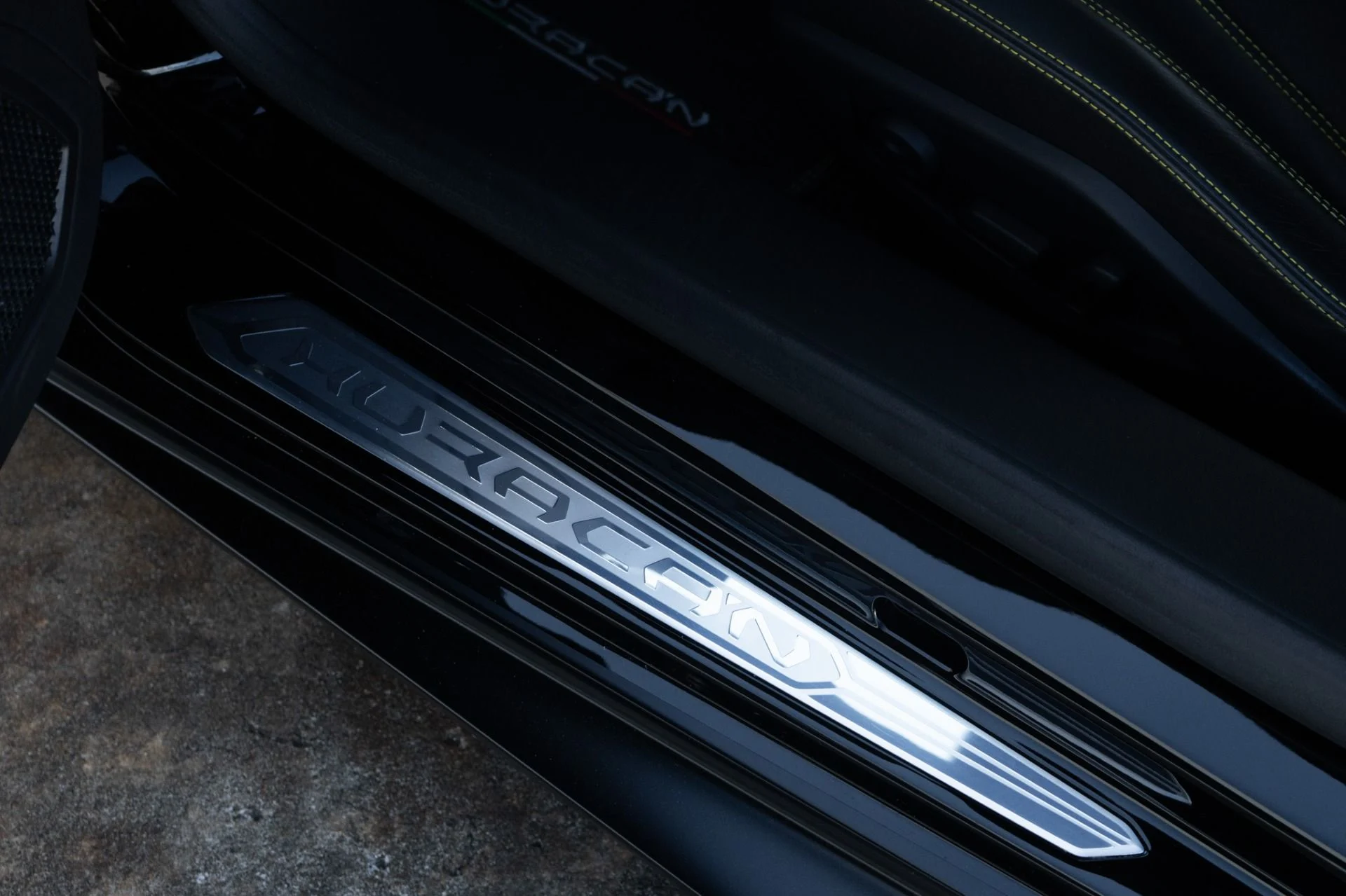 mph021_2981123210_Used_2015_Lamborghini_Huracan_LP_610_4_1768245751_c87f3b556c