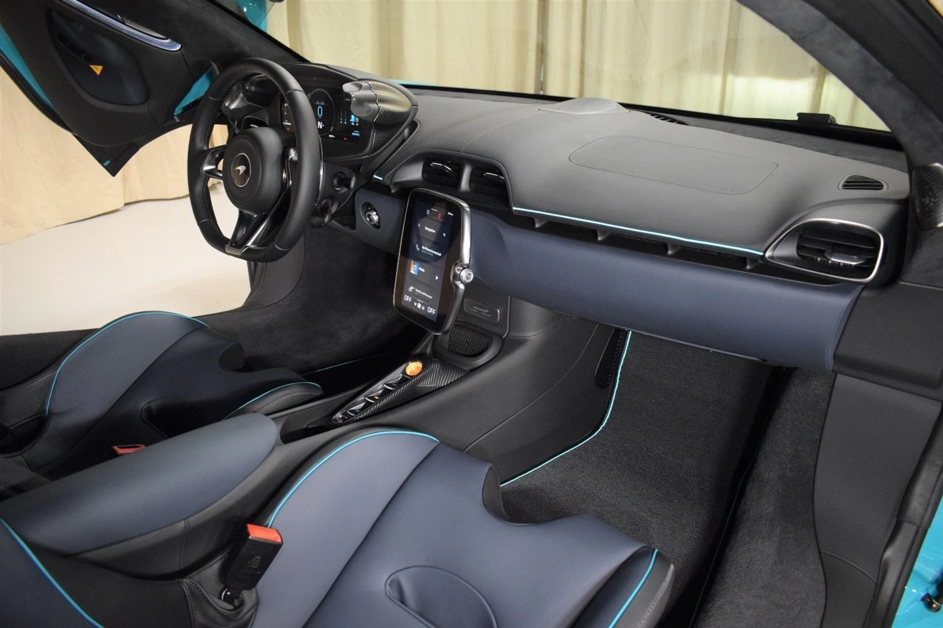 mph021_2981388222_0daeea6a012c8f3d17cbe0916d617c80x_bfb1513d8b