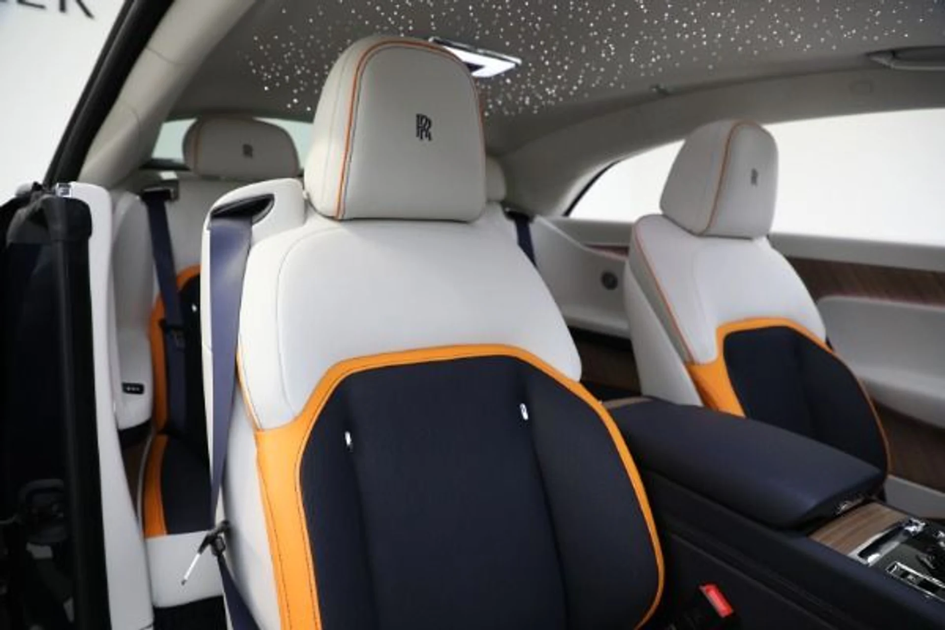mph021_2988937430_New_2024_Rolls_Royce_Spectre_d4332c63b3
