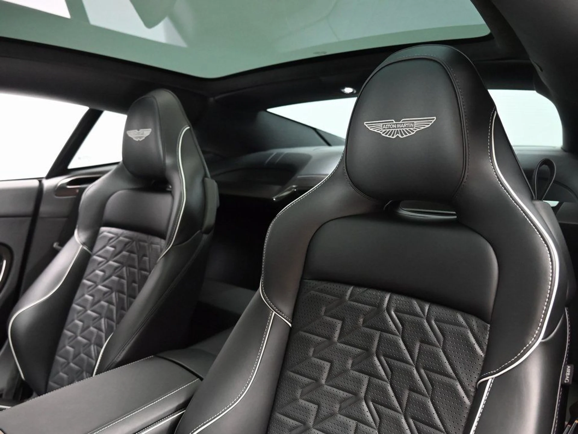 mph021_2995116849_9e8bd9e1ea34c87aeda530903d855cfe_bd07f5772c