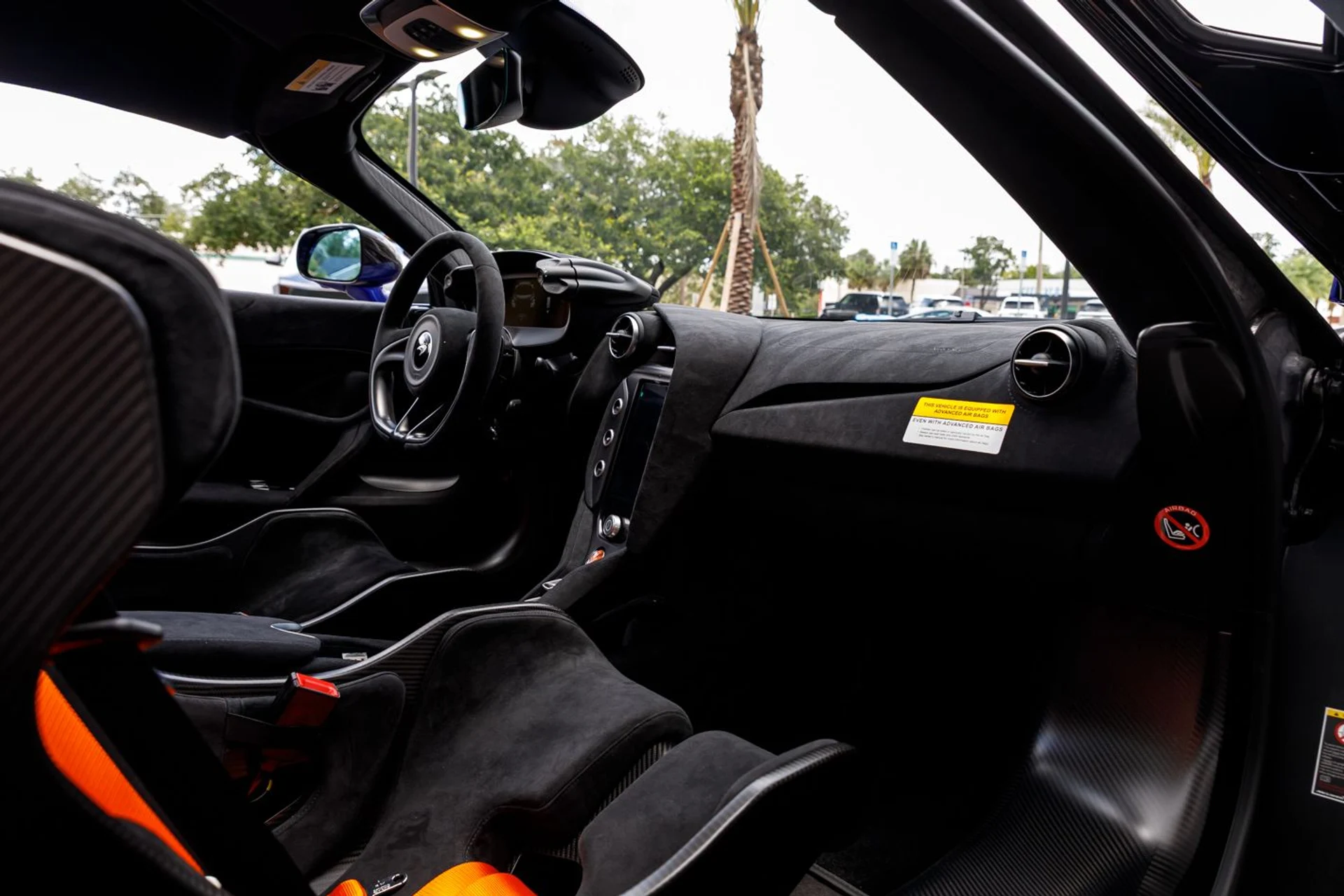 mph021_299669917_573_p22_l_5daf10153d