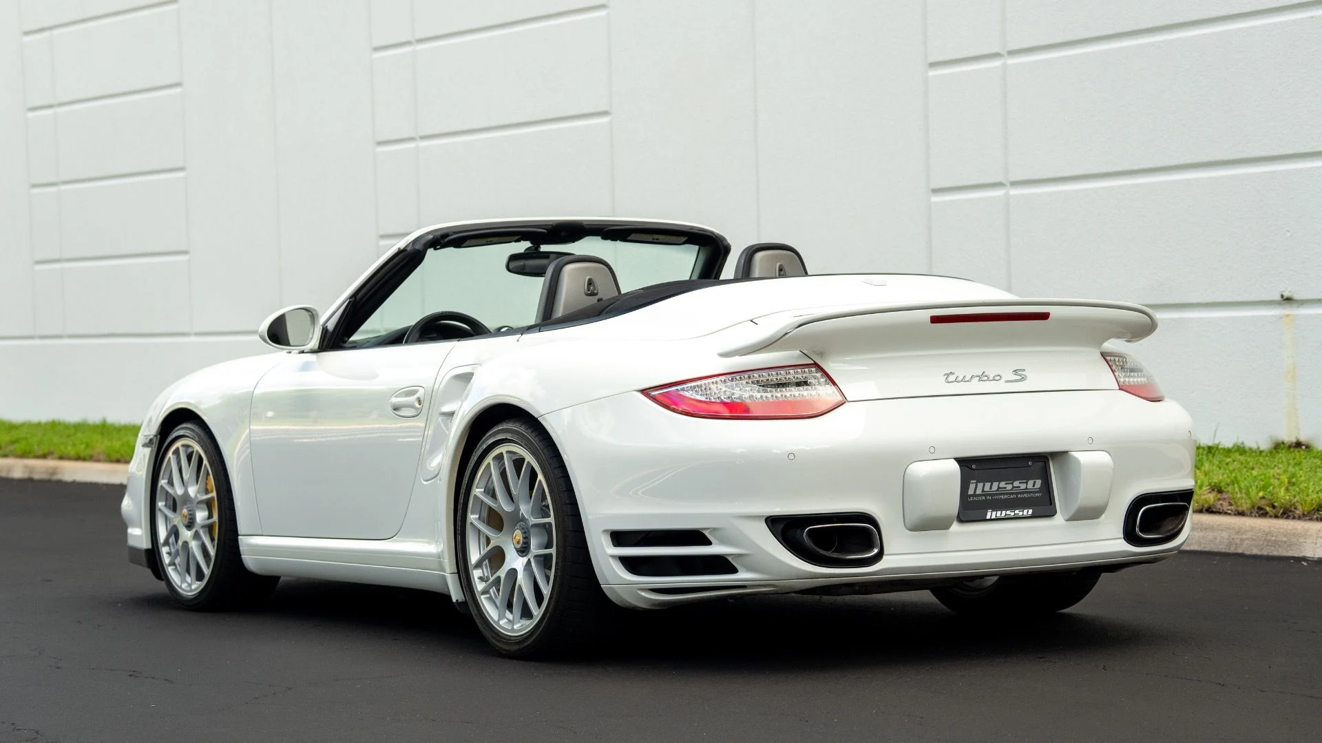 mph021_2998820796_Used_2011_Porsche_911_Turbo_S_1754935906_a93abb0c68