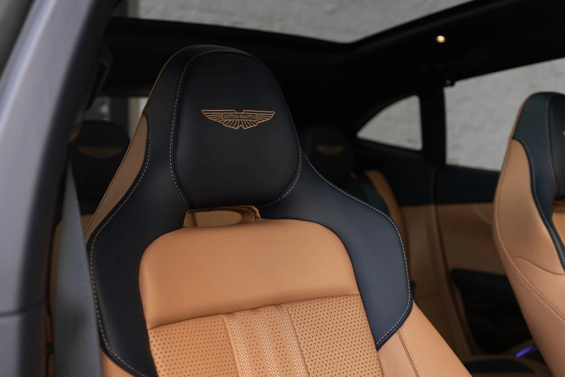 mph021_3012000156_300d278395a6b0d4634090a47999e0eax_492f2eaeca