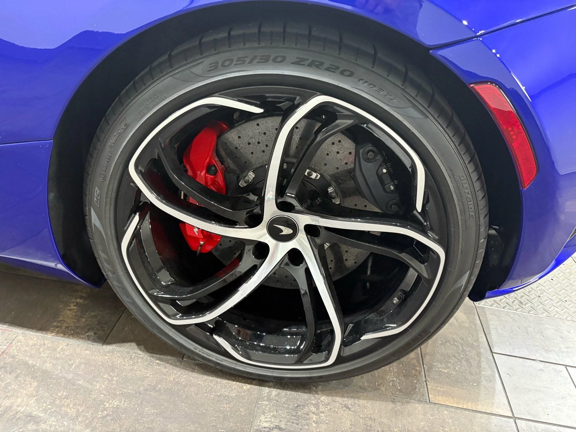 mph021_3013555288_66554ff3e27815b47bf6d3b2e905bdf9_d50682fa0f