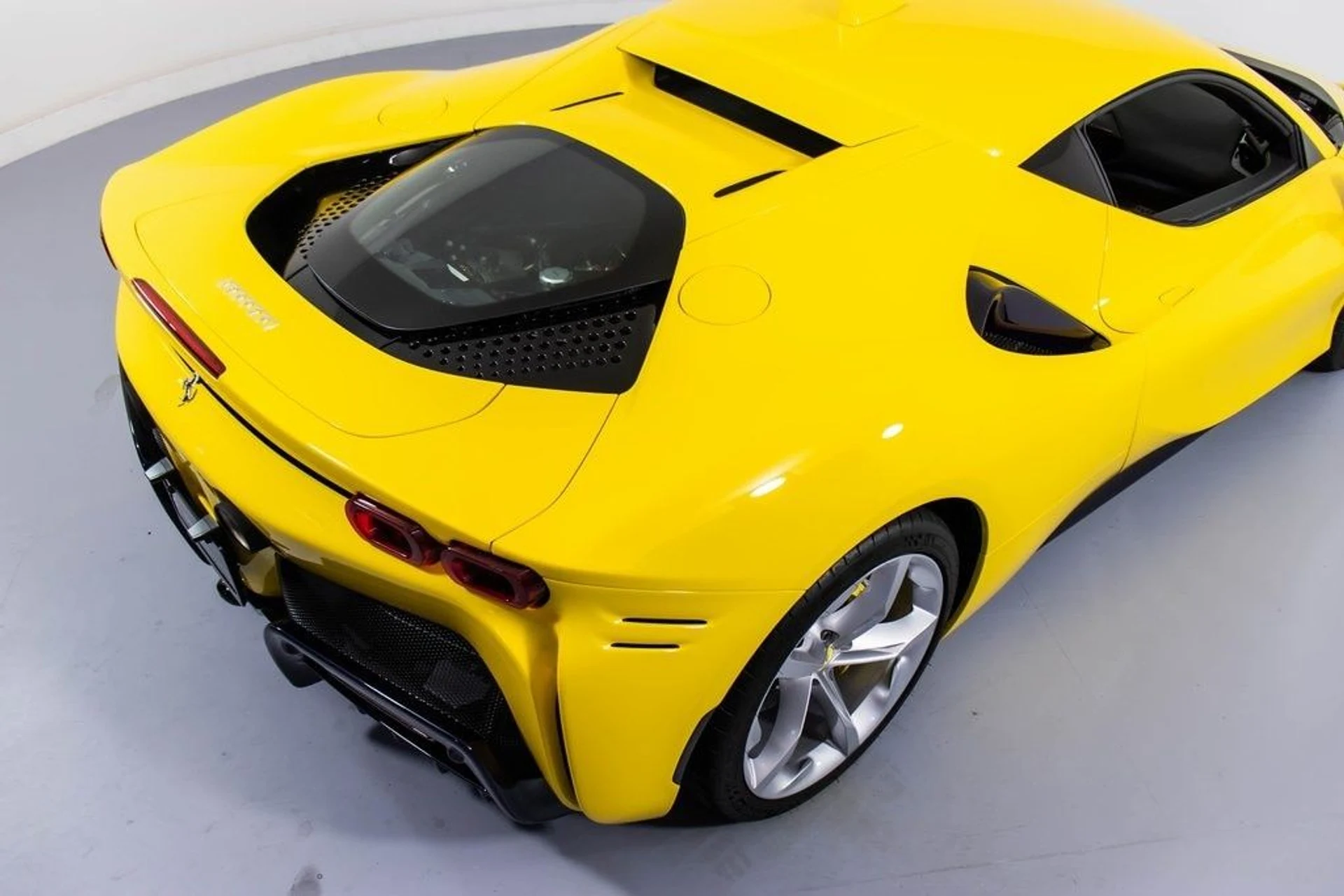 mph021_3018032828_03d91652387a6563114c4942bb8d9260x_df02f0c97a