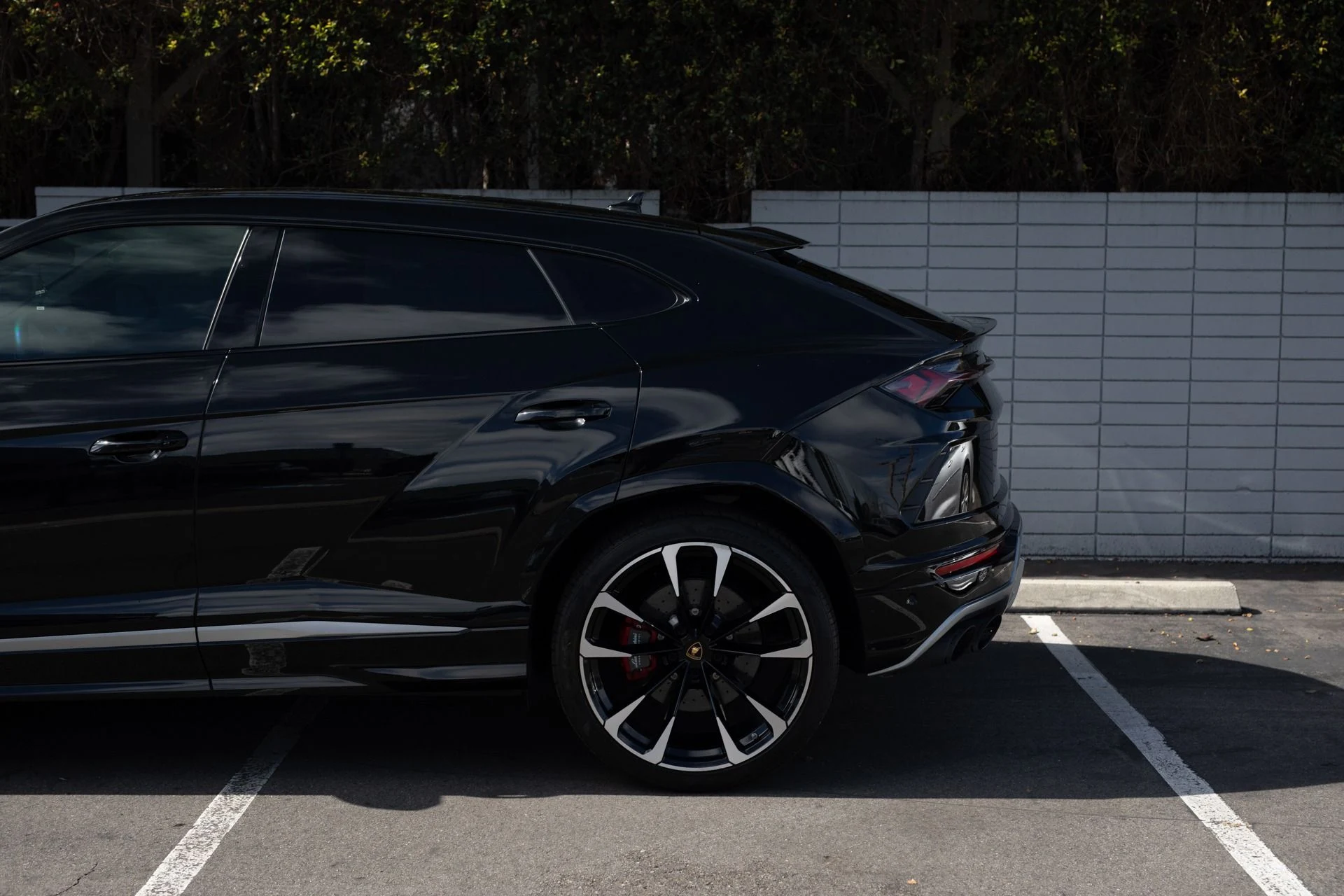 mph021_3019644568_Used_2020_Lamborghini_Urus_1739815967_ab0ad50a6e