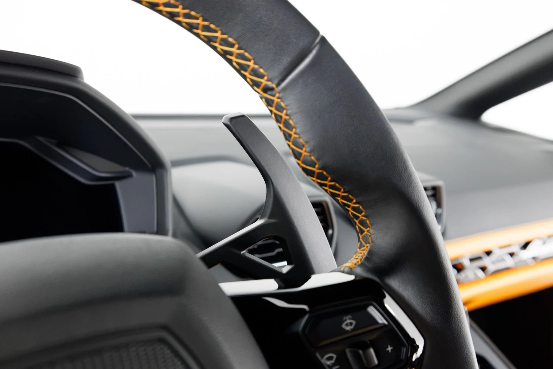 mph021_3020931217_Used_2023_Lamborghini_Huracan_Tecnica_1784830835_713ed84a08