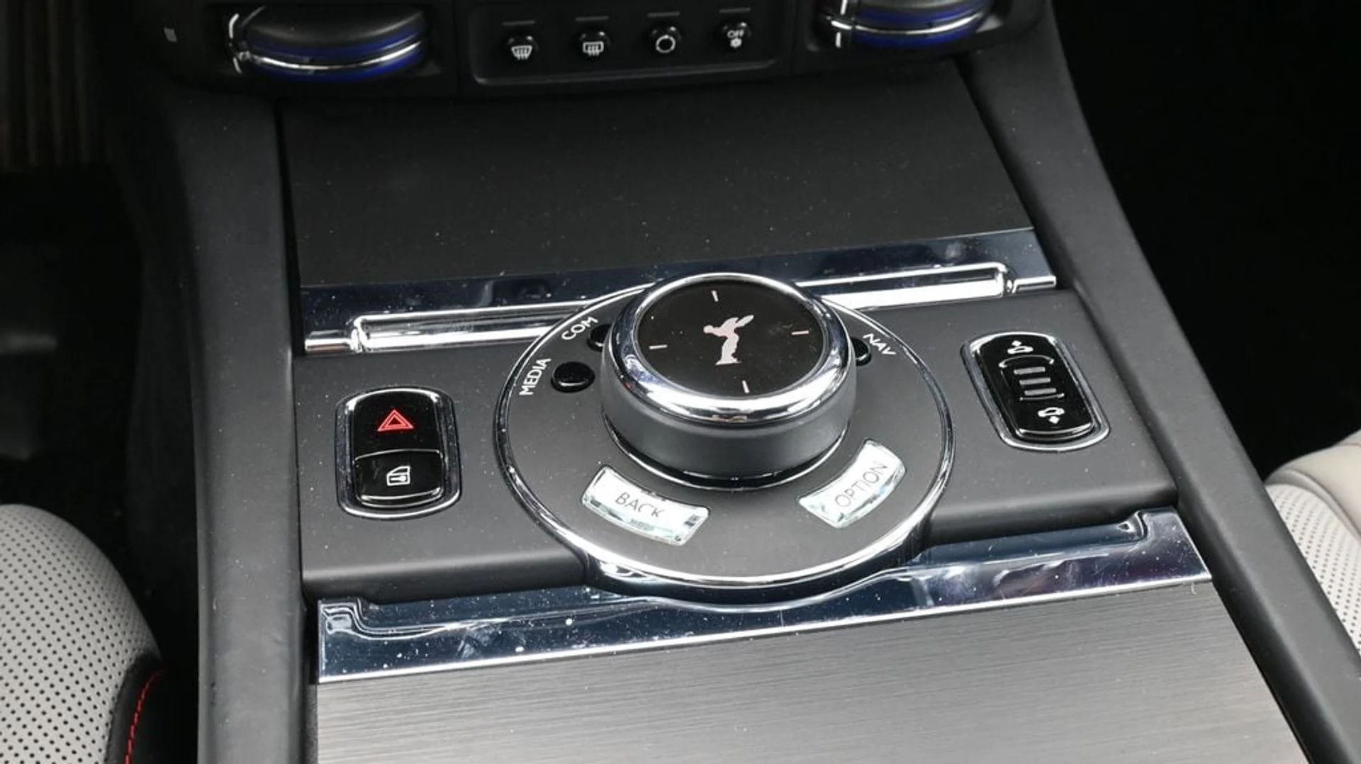 mph021_3021510414_de91f3a4893f397c3d3e734c8d84d141x_76267cc9d3