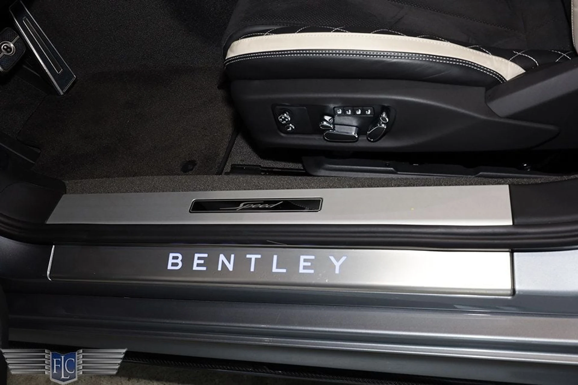 mph021_3022283606_used_2022_bentley_continental_gtcspeedconvertible_9689_22880687_22_1024_26787352ca