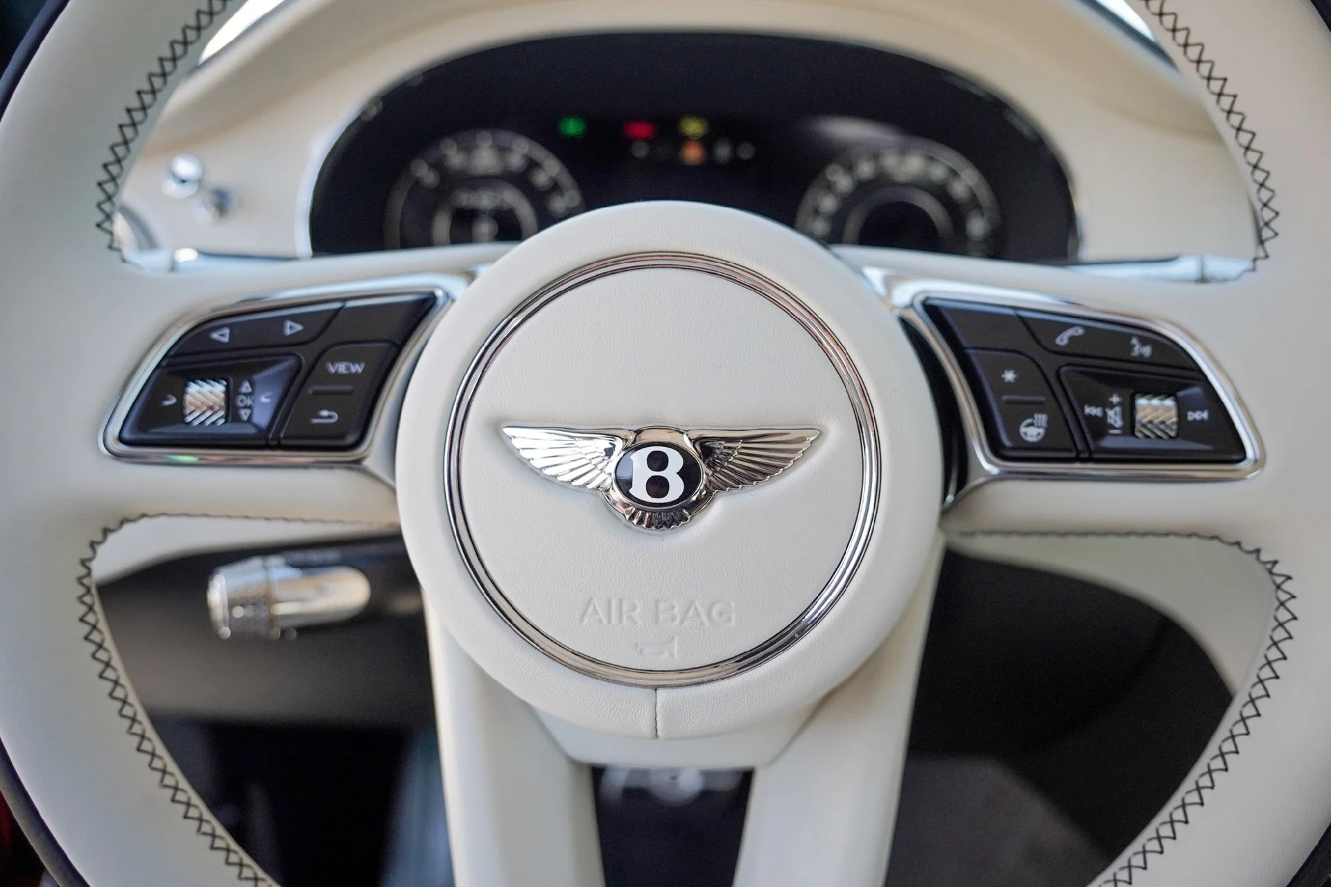 mph021_3030862397_Hi_Tech_Luxury_Imports_LLC_SCBCP_2_ZG_7_TC_025259_image_21_6f0f126a5f