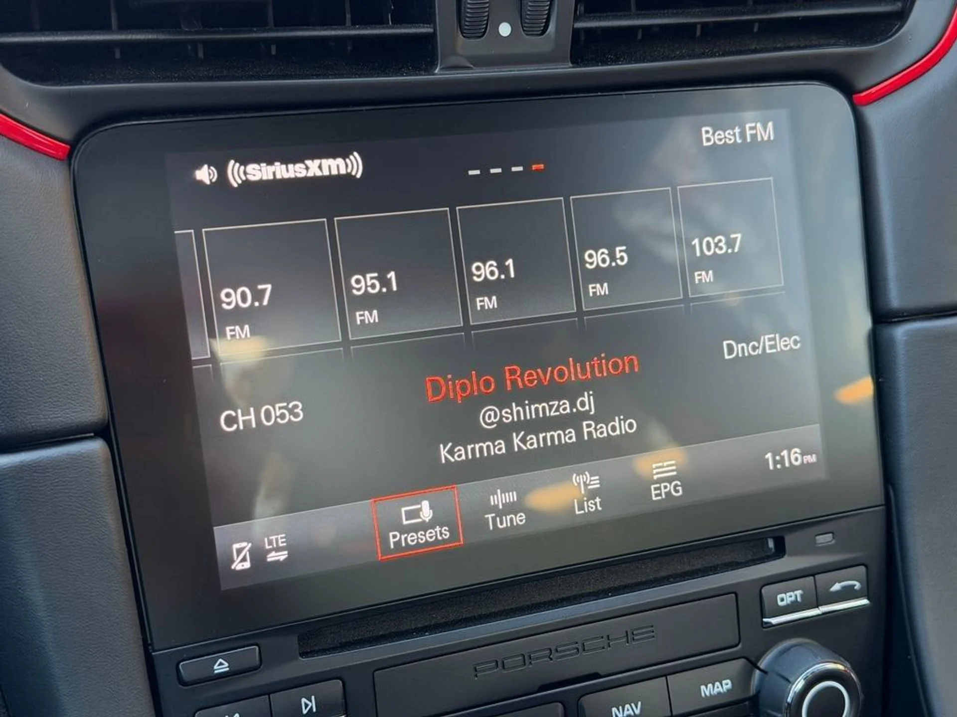 mph021_3035559195_3f57a14adfbb4773b534537c7dcde3cf_1993b68bf1