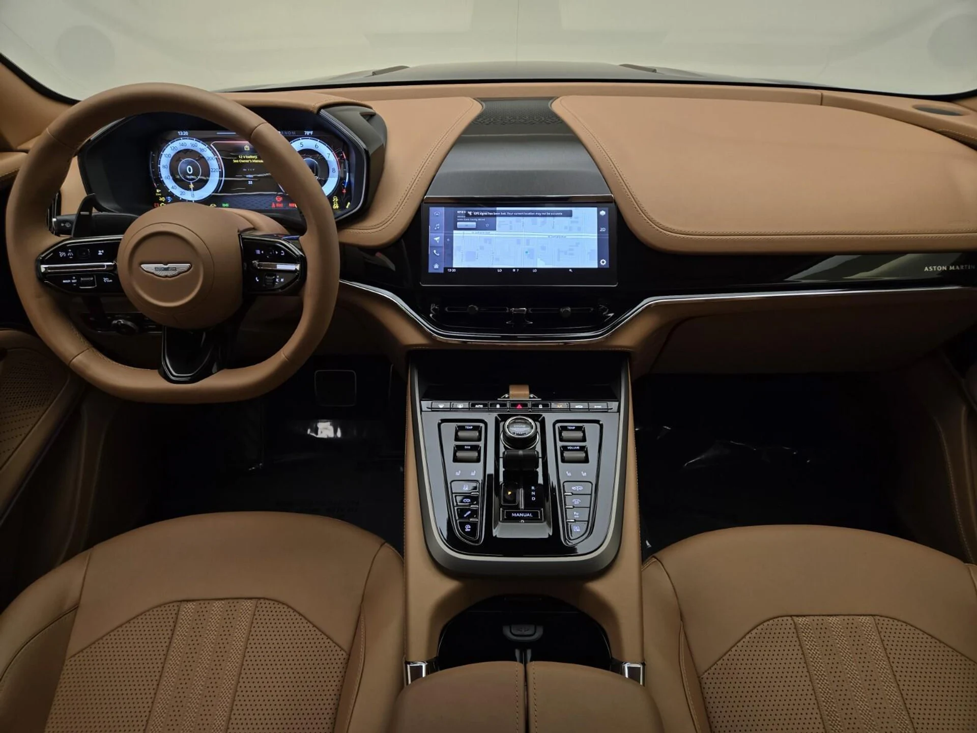 mph021_3035619104_New_2025_Aston_Martin_DBX_707_1753162726_e2cbd40298