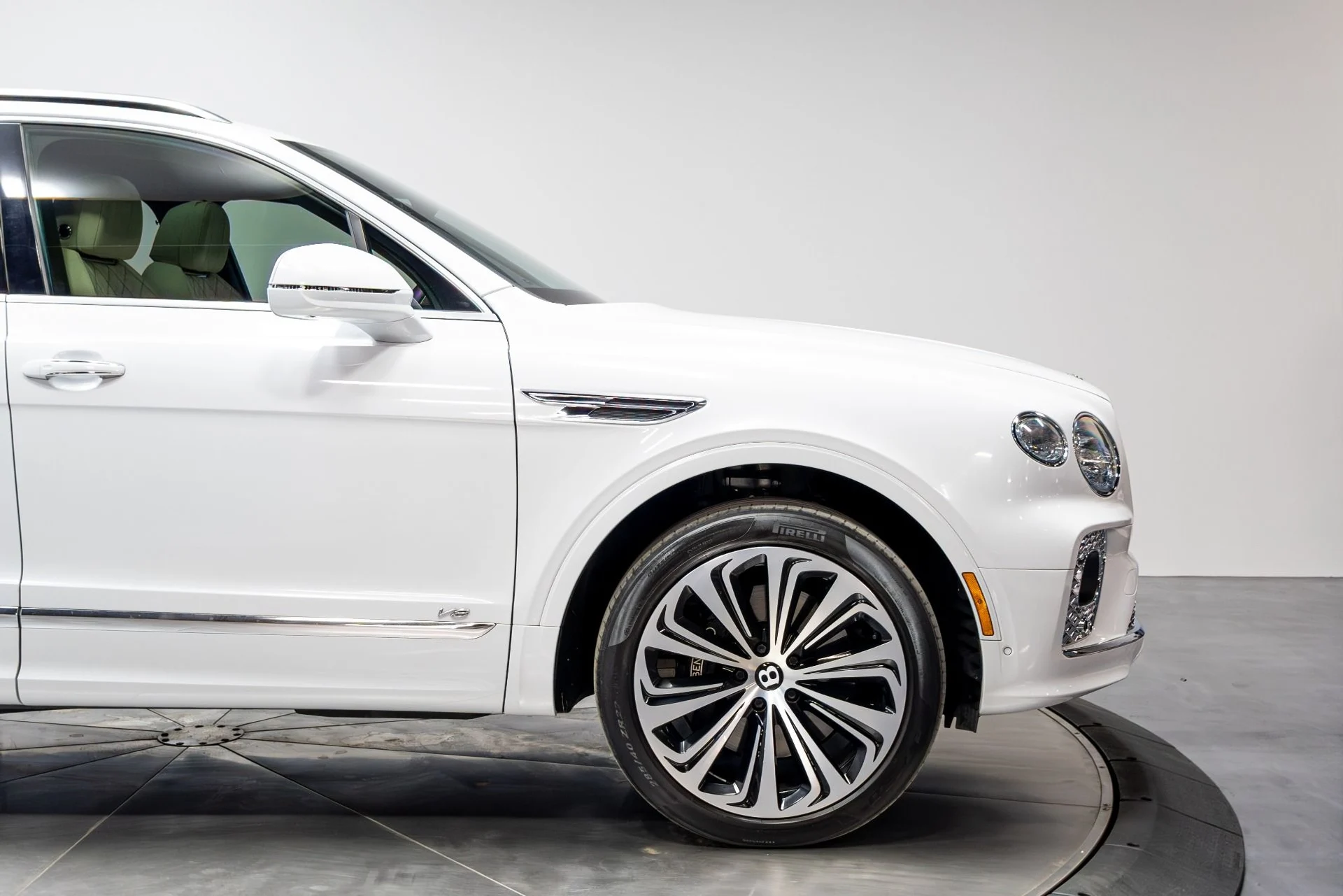 mph021_3037951135_Used_2021_Bentley_Bentayga_V8_First_Edition_1774291657_e8594dcf57