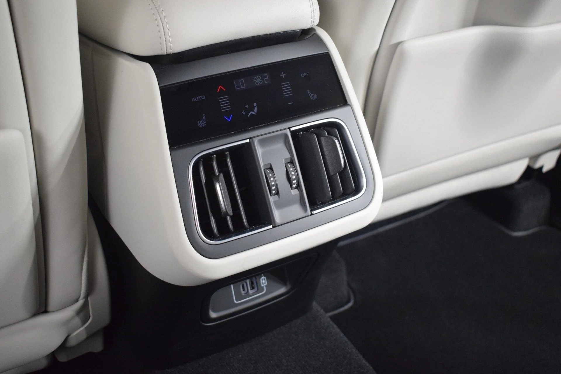 mph021_303815573_926d640054886540efbf6d548ab062fax_711d0d798e