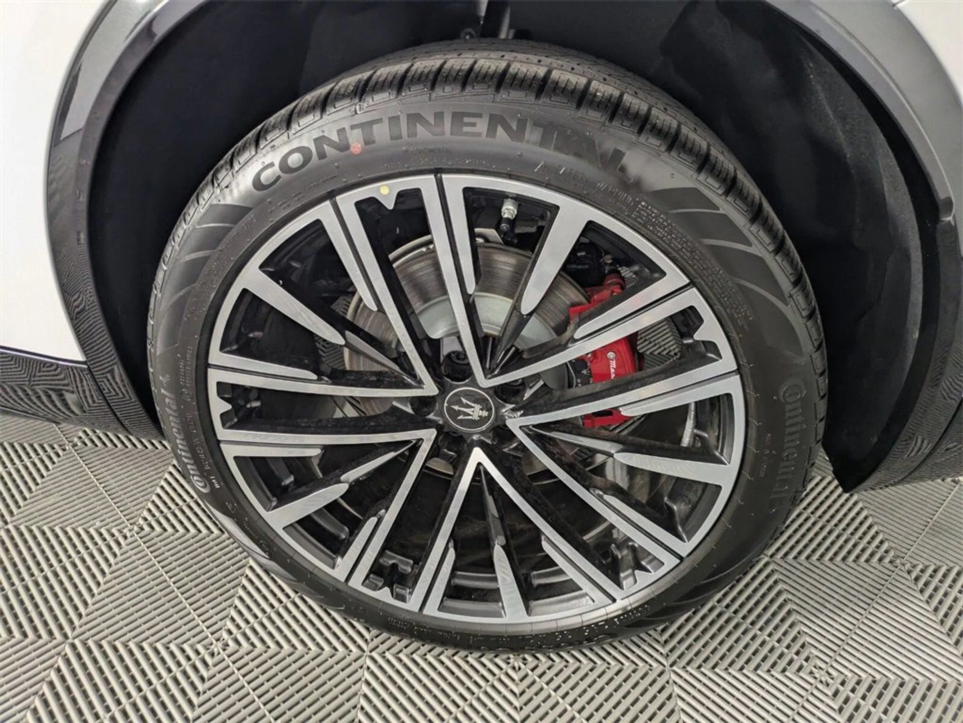 mph021_3044428374_60f8080ed104520a2e7a952ee5bb9780_48ade26b3e