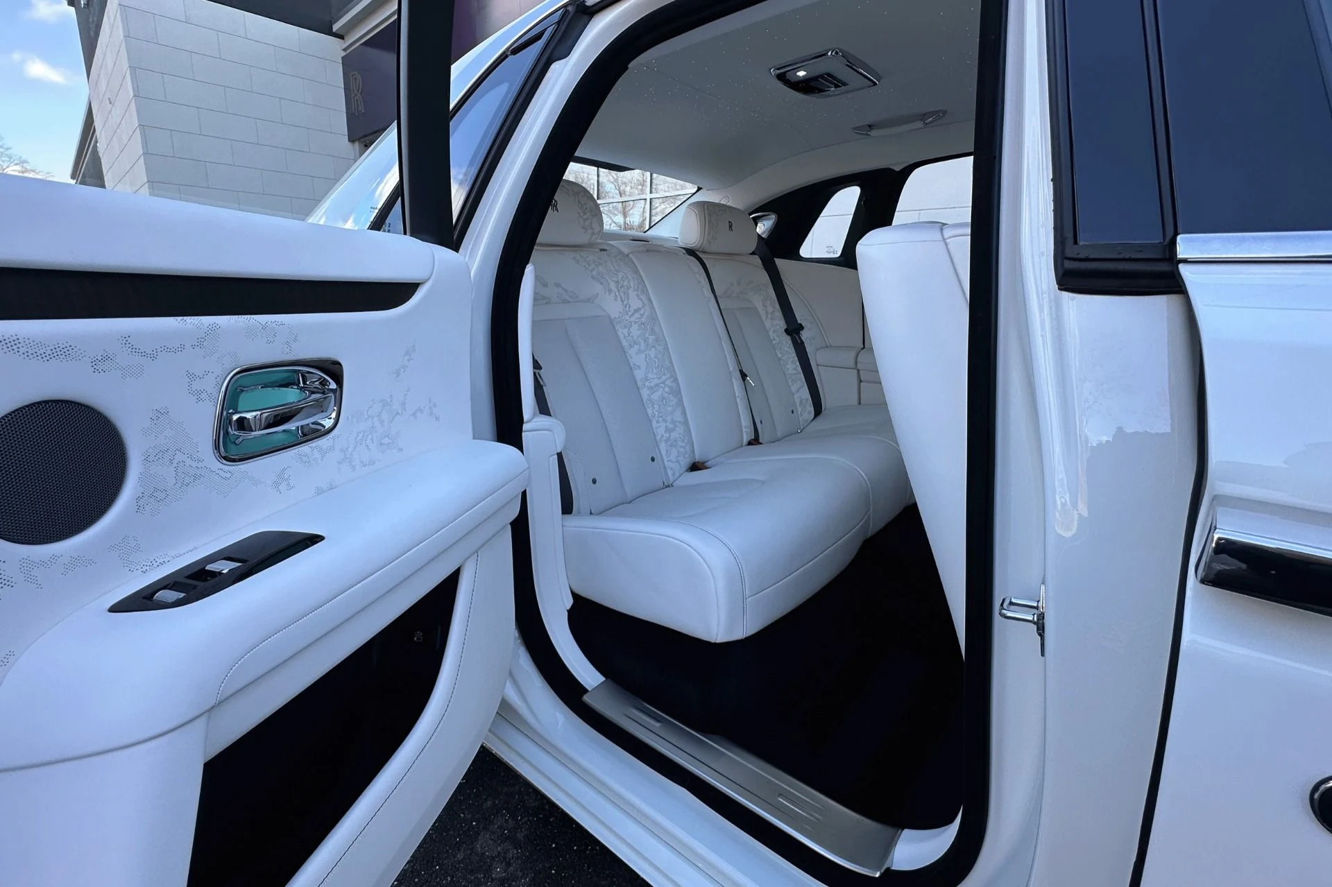 mph021_3047464435_Used_2026_Rolls_Royce_Ghost_1784753740_e86bcfd2db