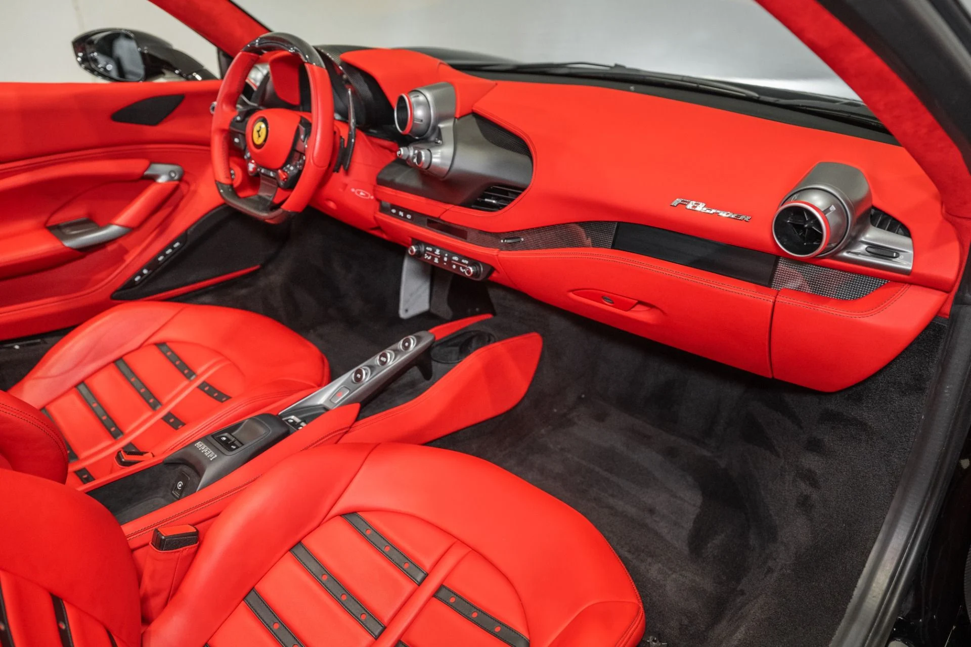 mph021_3050285288_Used_2021_Ferrari_F8_Spider_1788191546_74ec04e1de